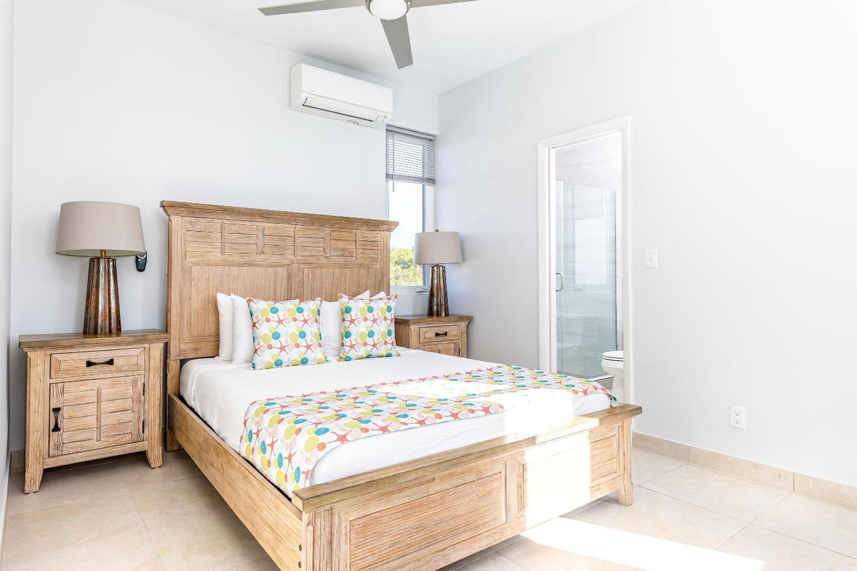Three-Bedroom Villa photo 1