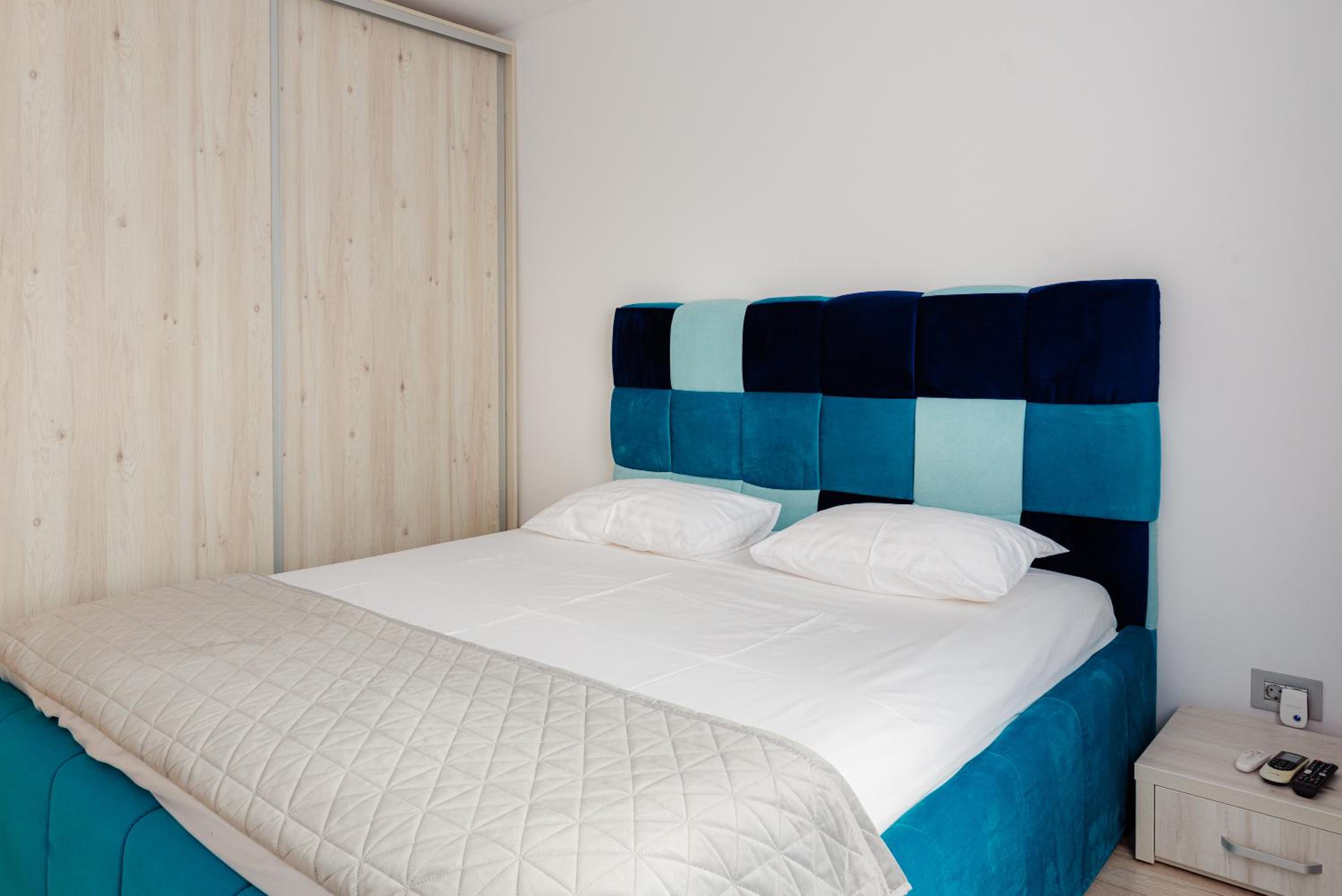 Two-Bedroom Apartment - Photo 20