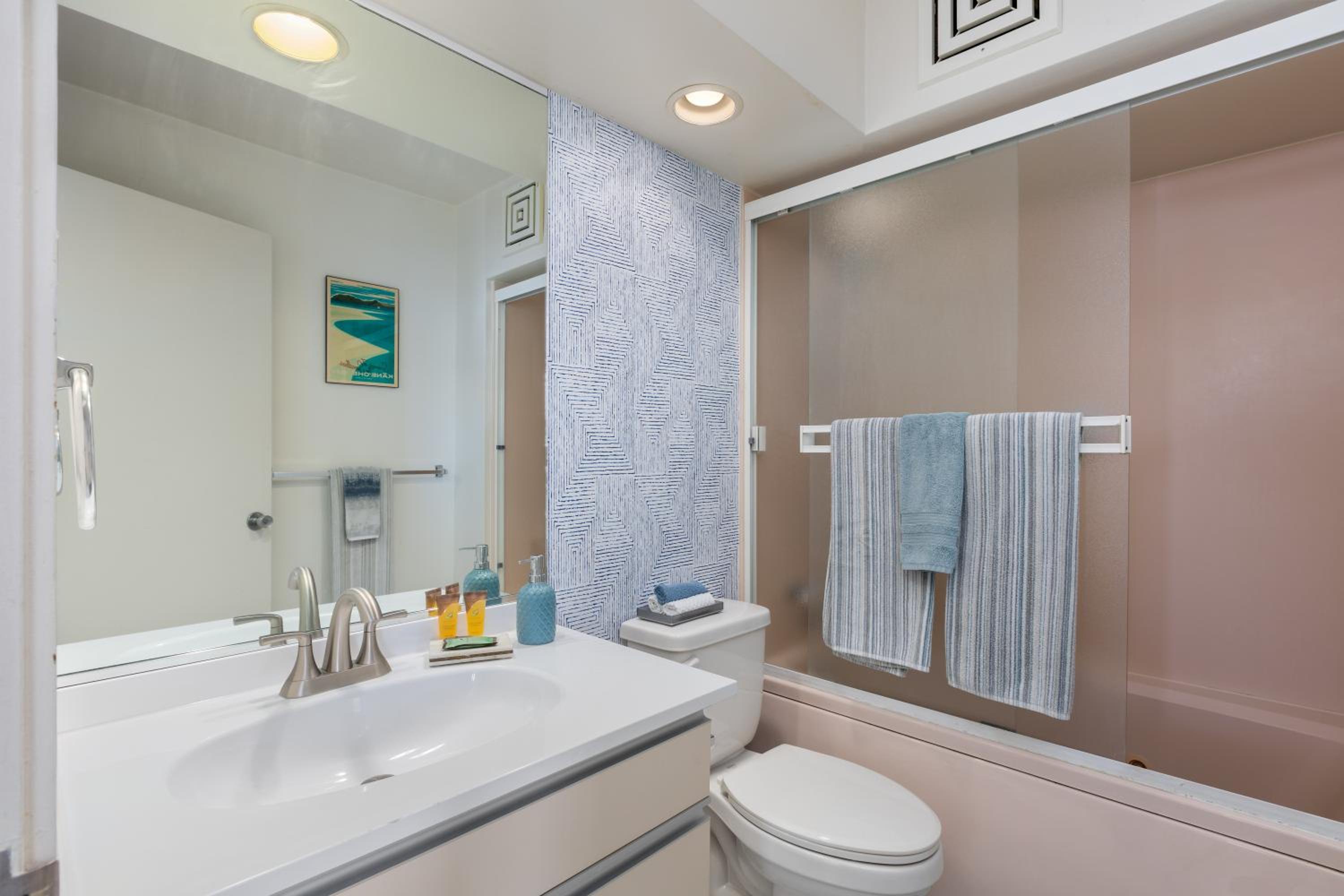 Ilikai Collection 12 Corner Oceanfront Condo with amazing views: One-Bedroom Apartment photo