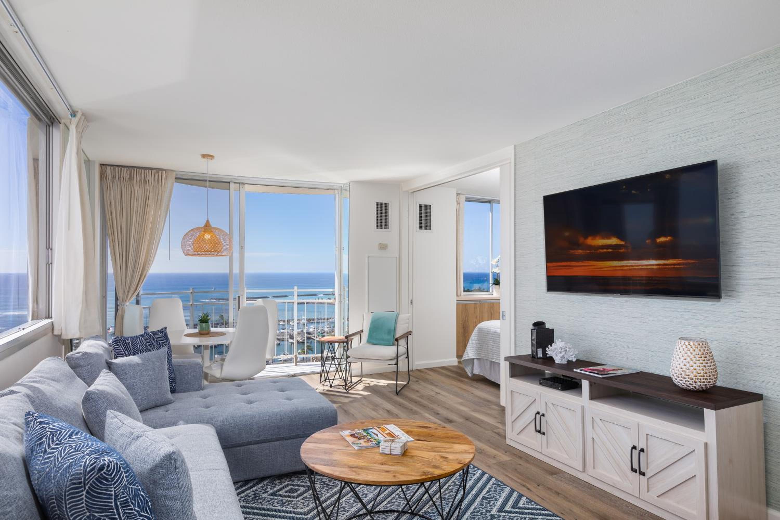 Ilikai Collection 12 Corner Oceanfront Condo with amazing views: One-Bedroom Apartment photo