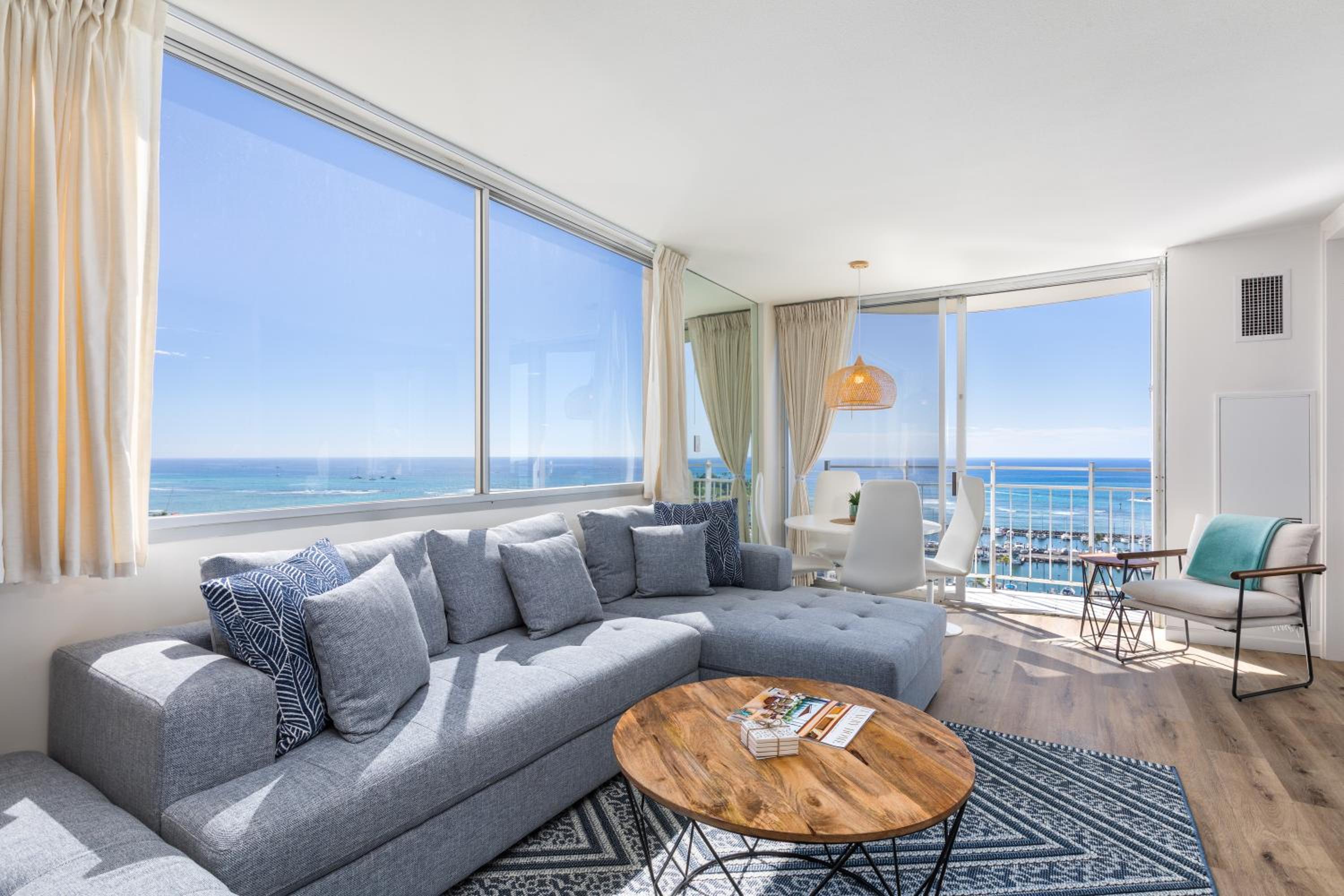 Ilikai Collection 12 Corner Oceanfront Condo with amazing views: One-Bedroom Apartment photo