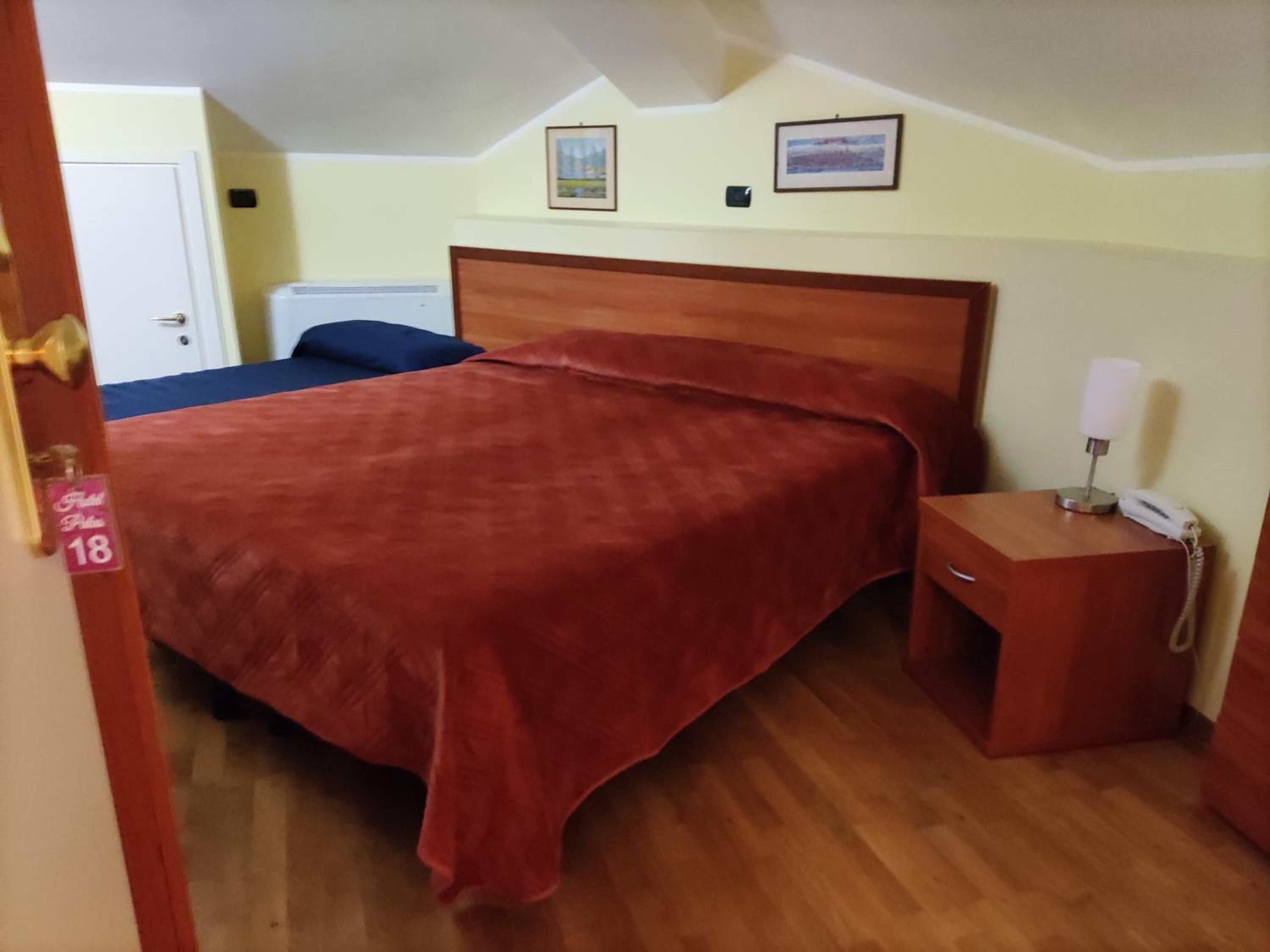 Triple Room photo 2