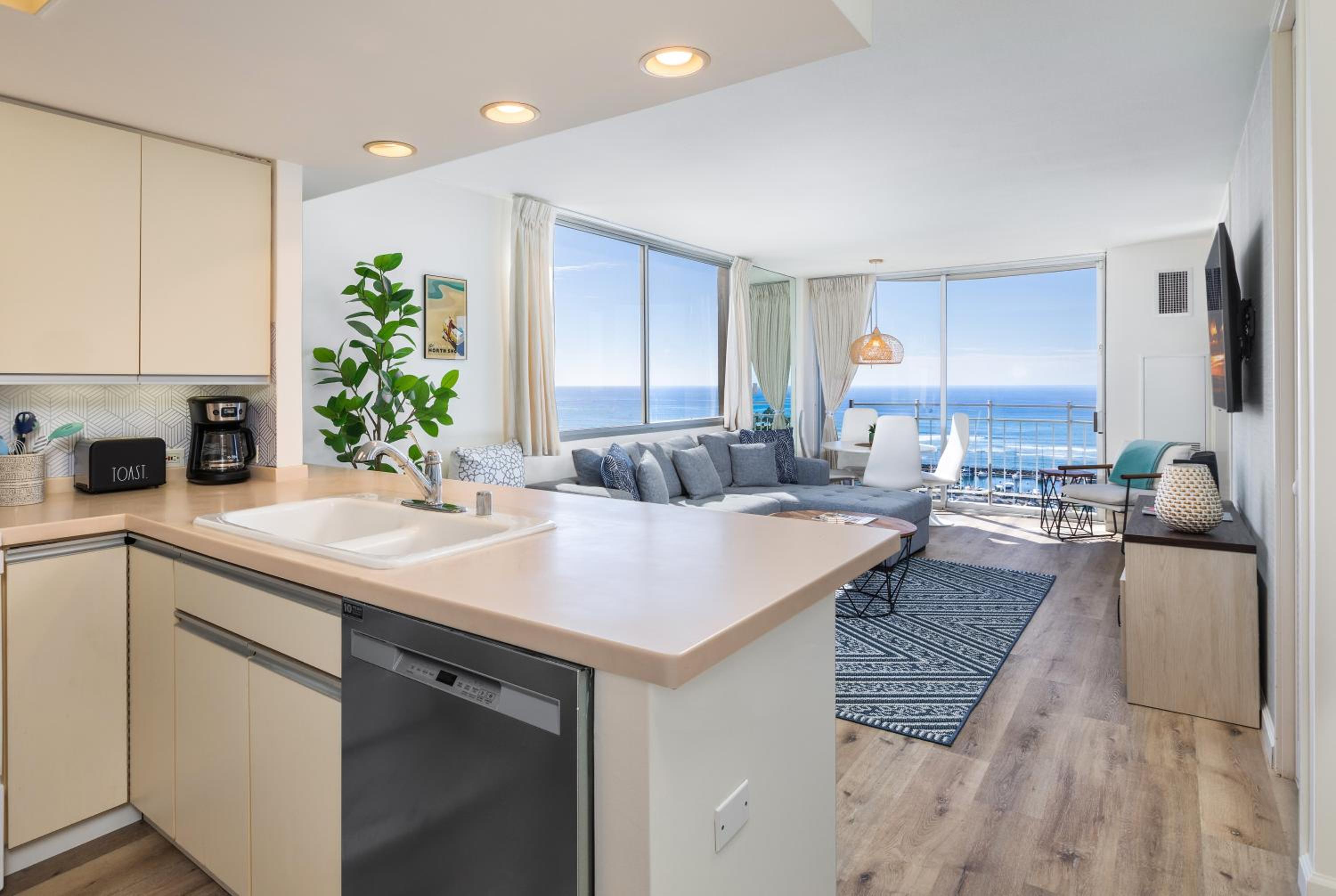 Ilikai Collection 12 Corner Oceanfront Condo with amazing views: One-Bedroom Apartment photo