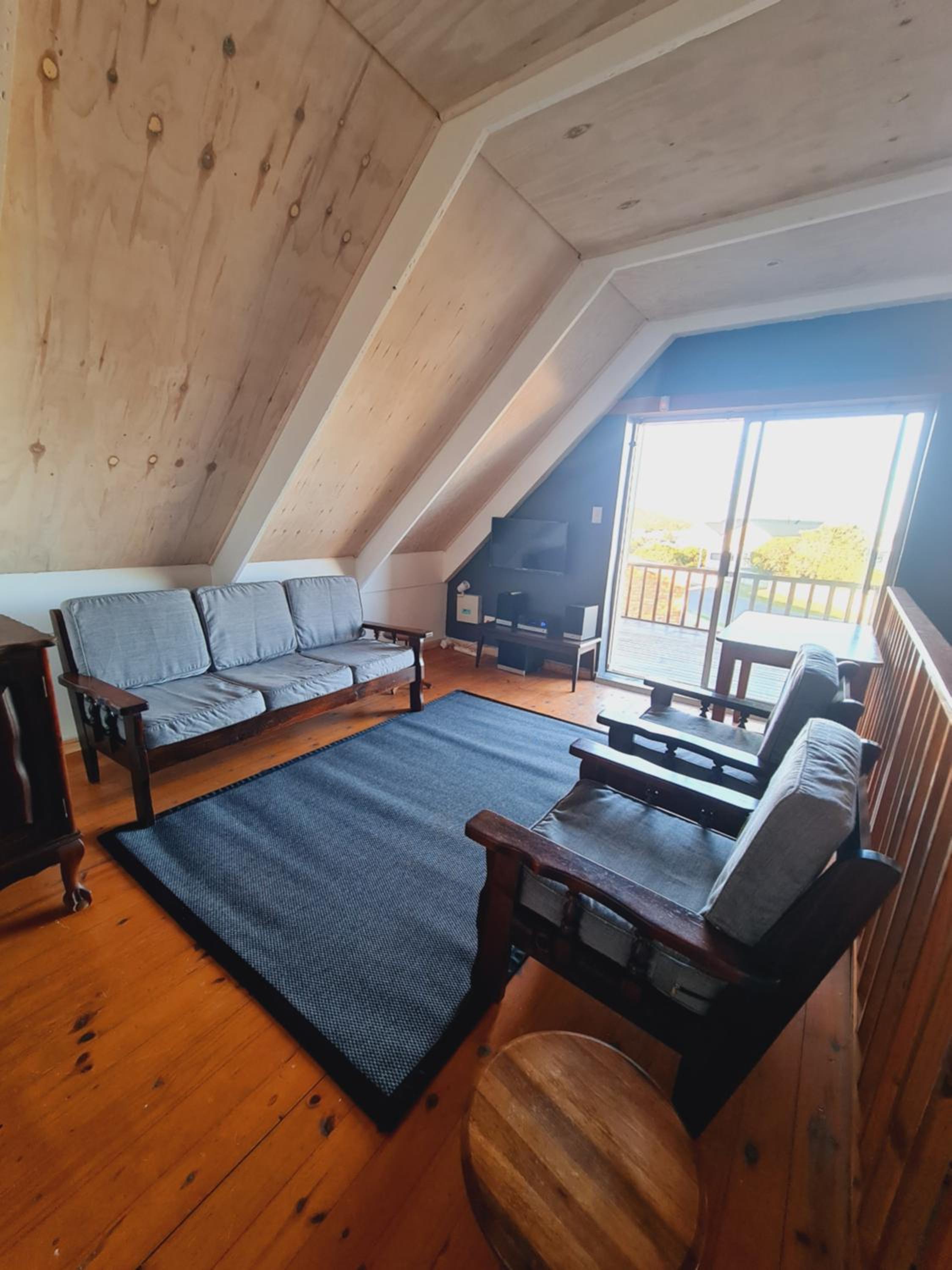 Two-Bedroom House photo 2