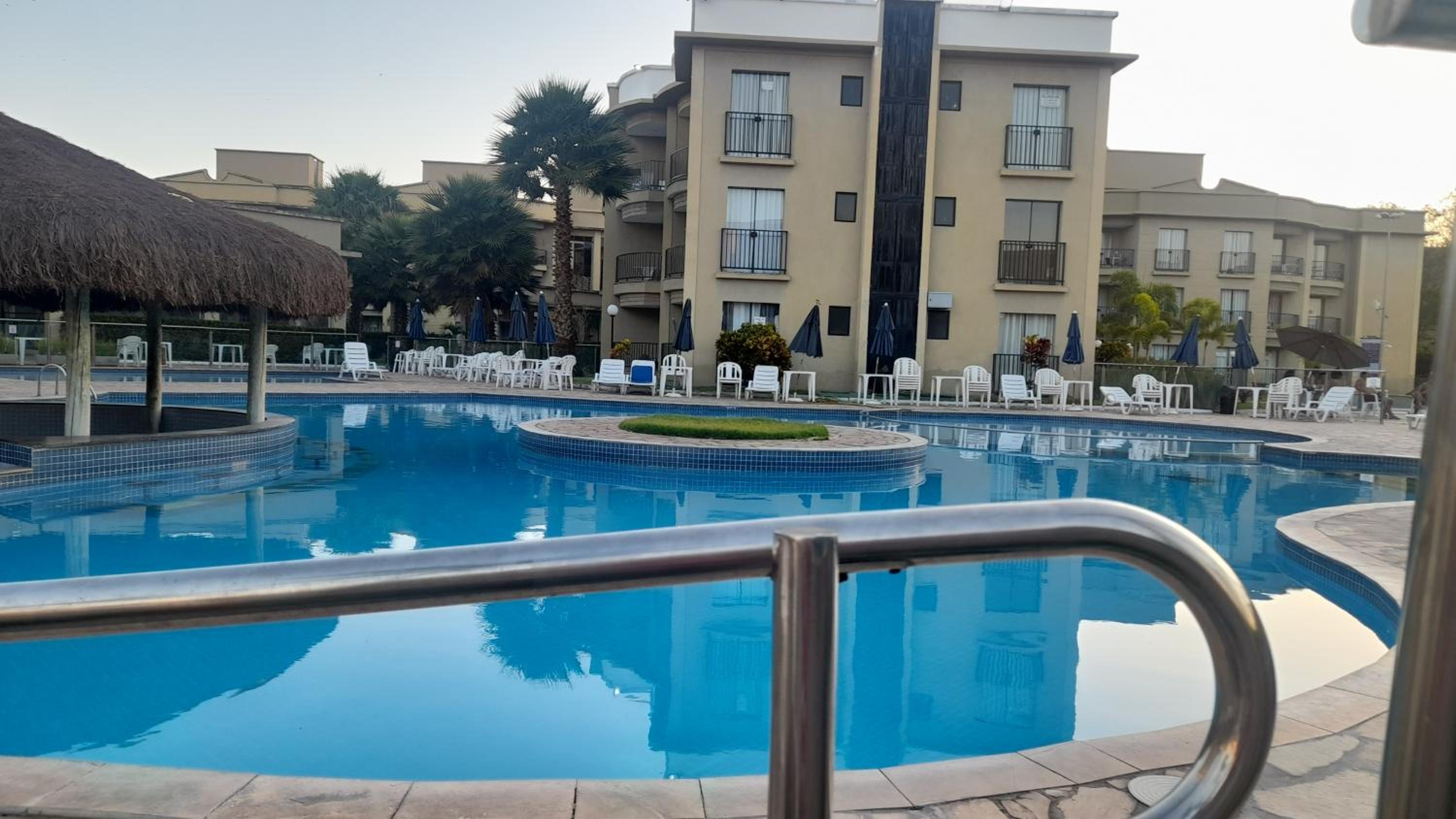 Apartment with Pool View  photo 3