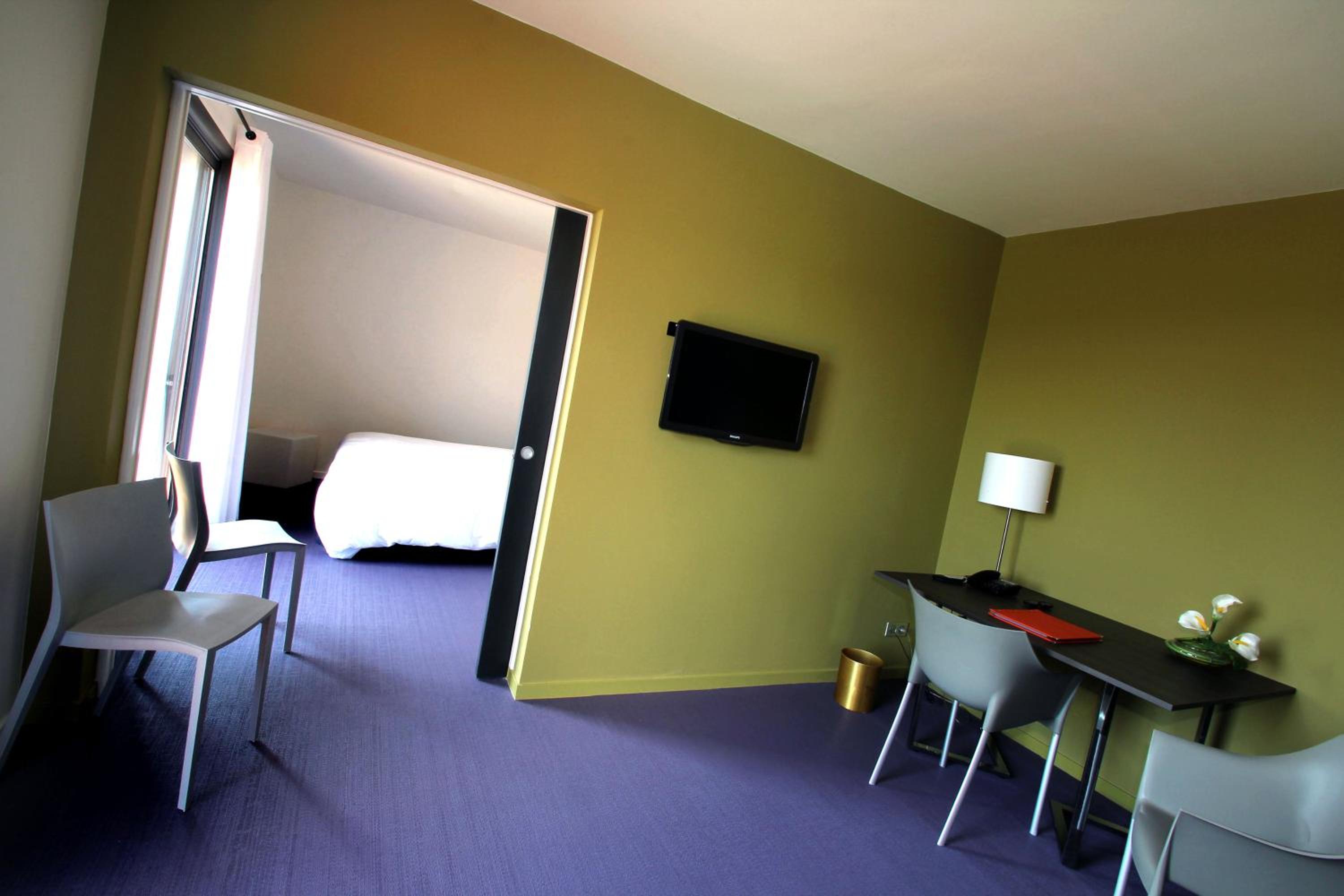 Suite - King Size - 2 to 4 People - Photo 1
