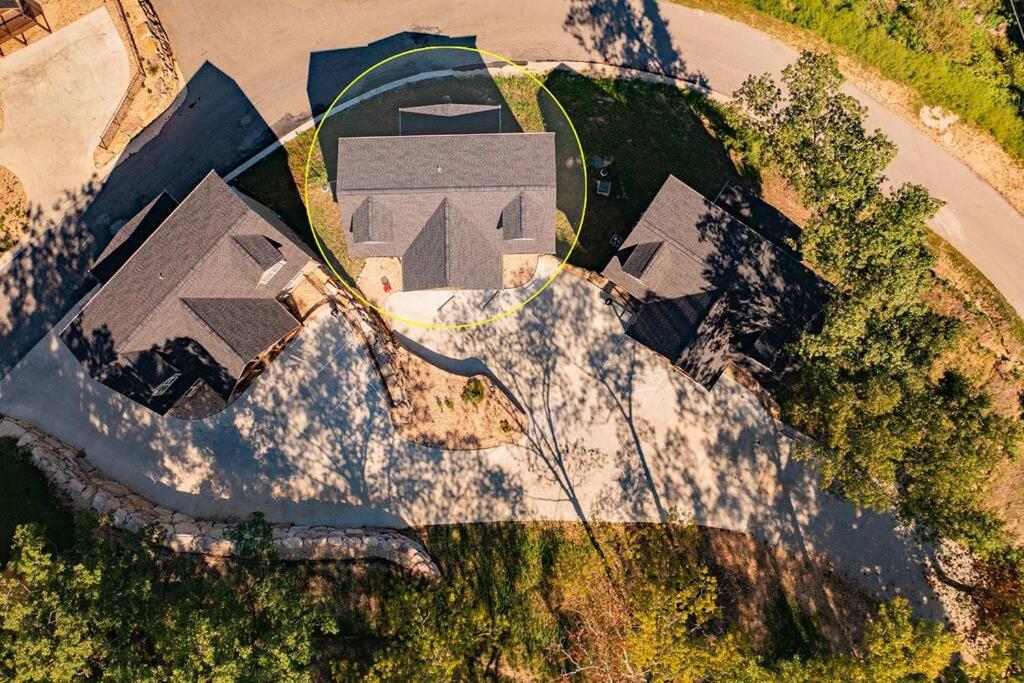 Four-Bedroom House photo 2