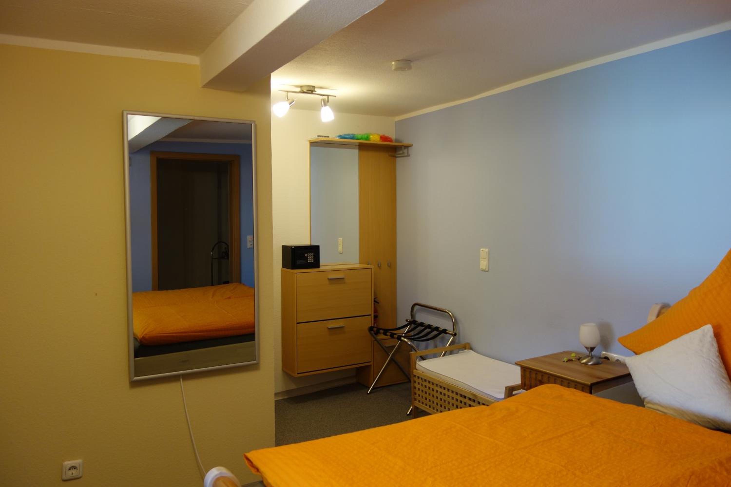 Double Room - Photo 3