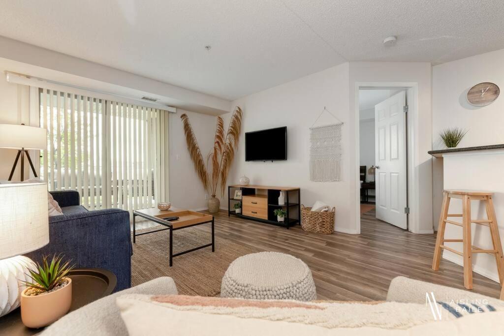 Two-Bedroom Apartment photo 2