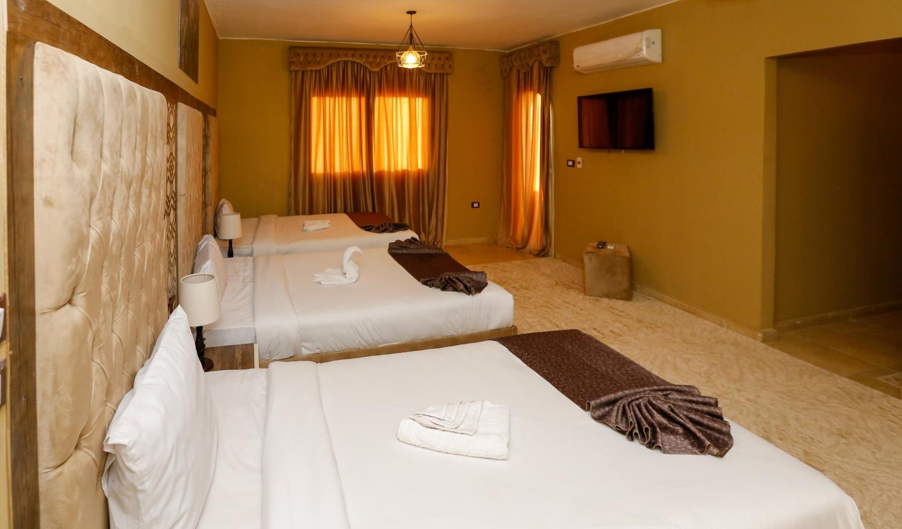 Triple Room With City View