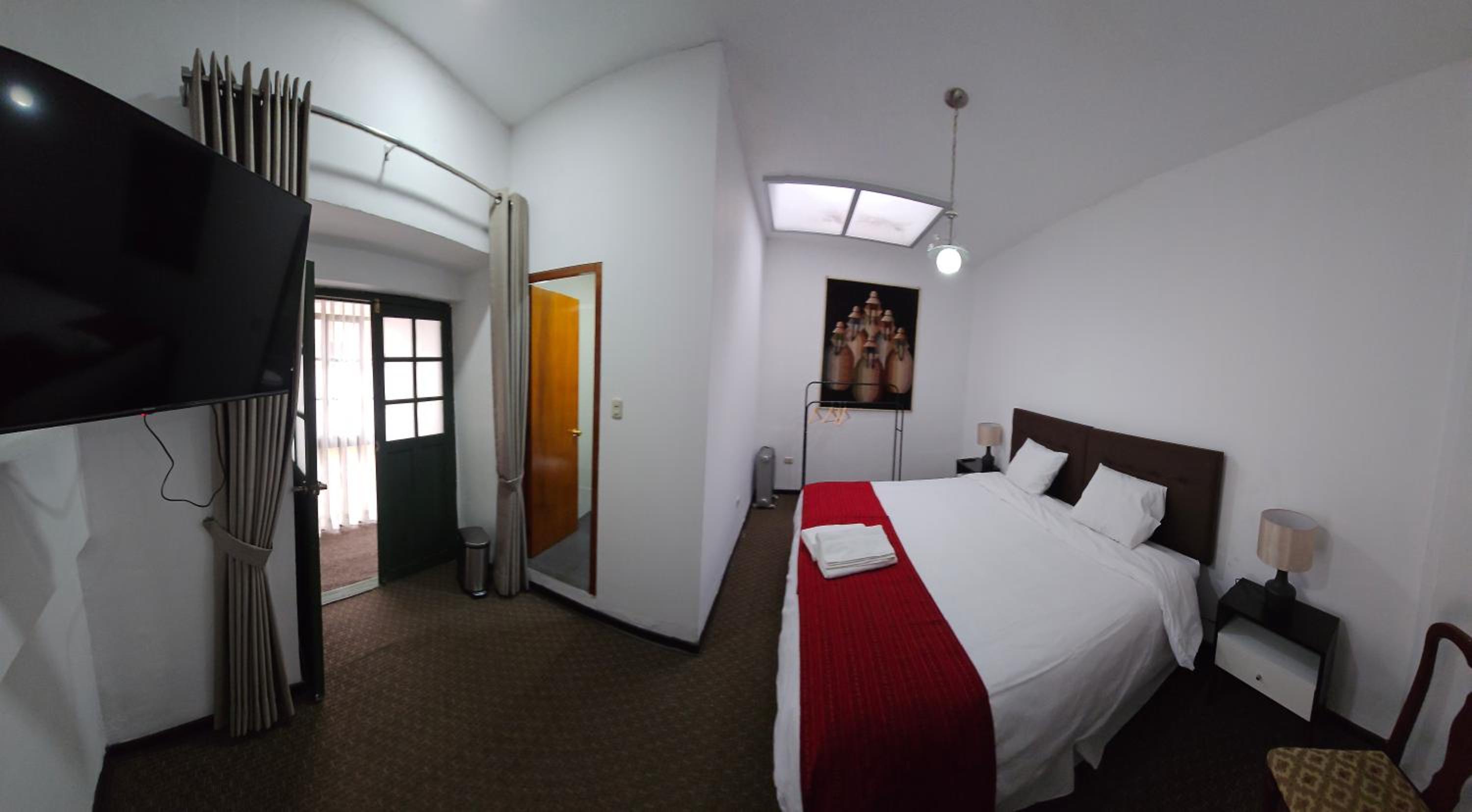 Deluxe Queen Room - Photo 3