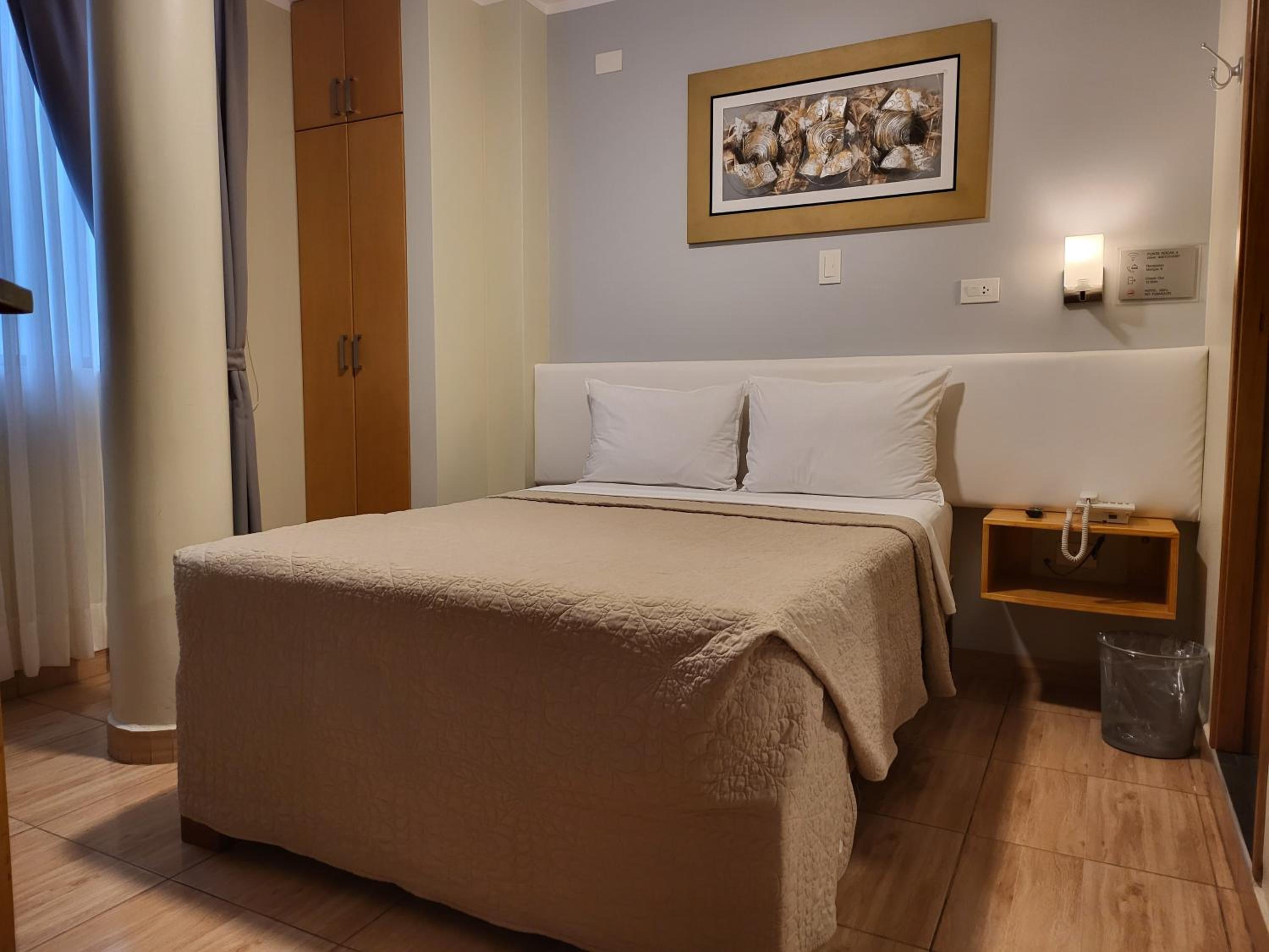 Single Room photo 1