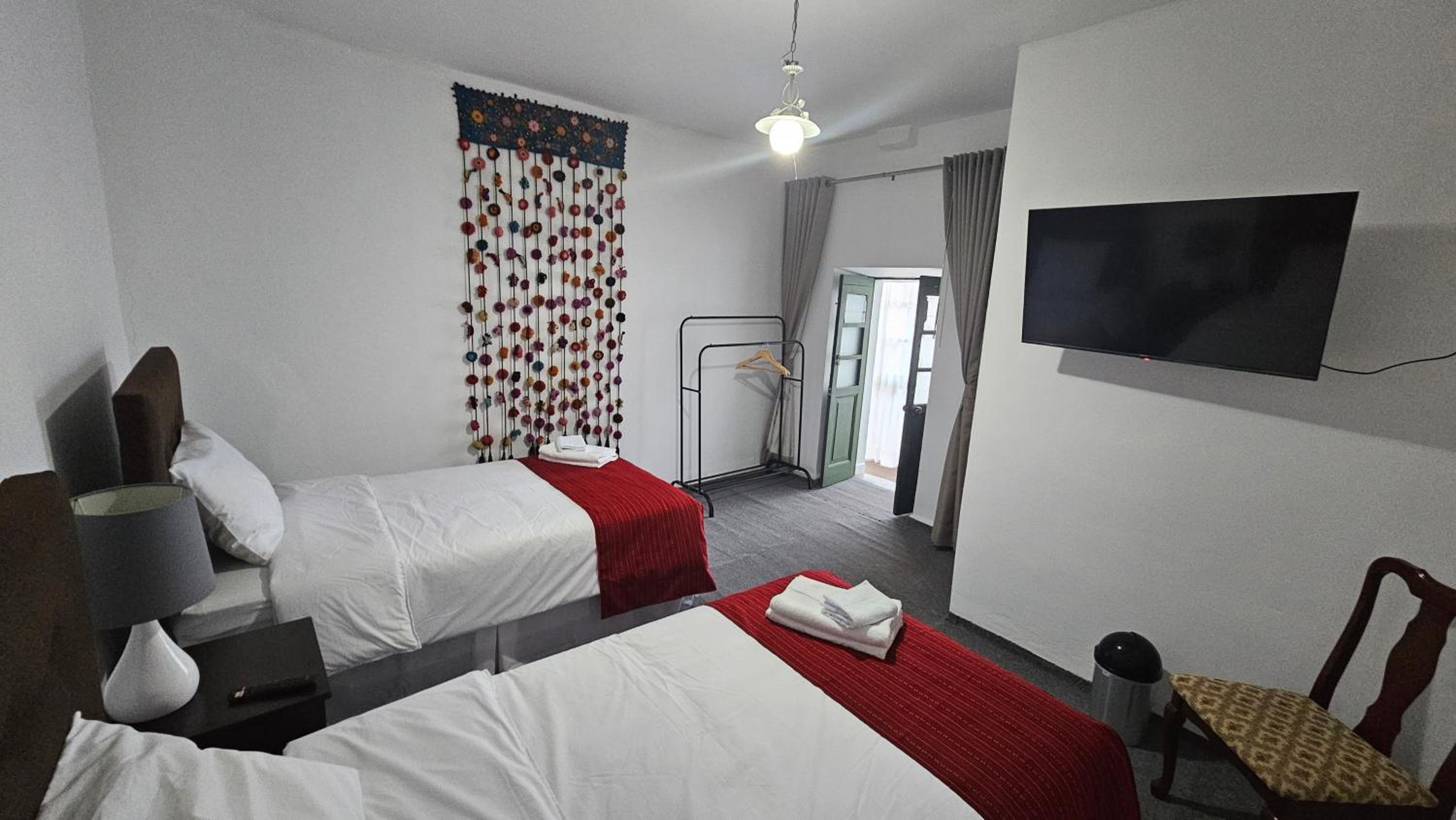 Twin Room - Photo 2