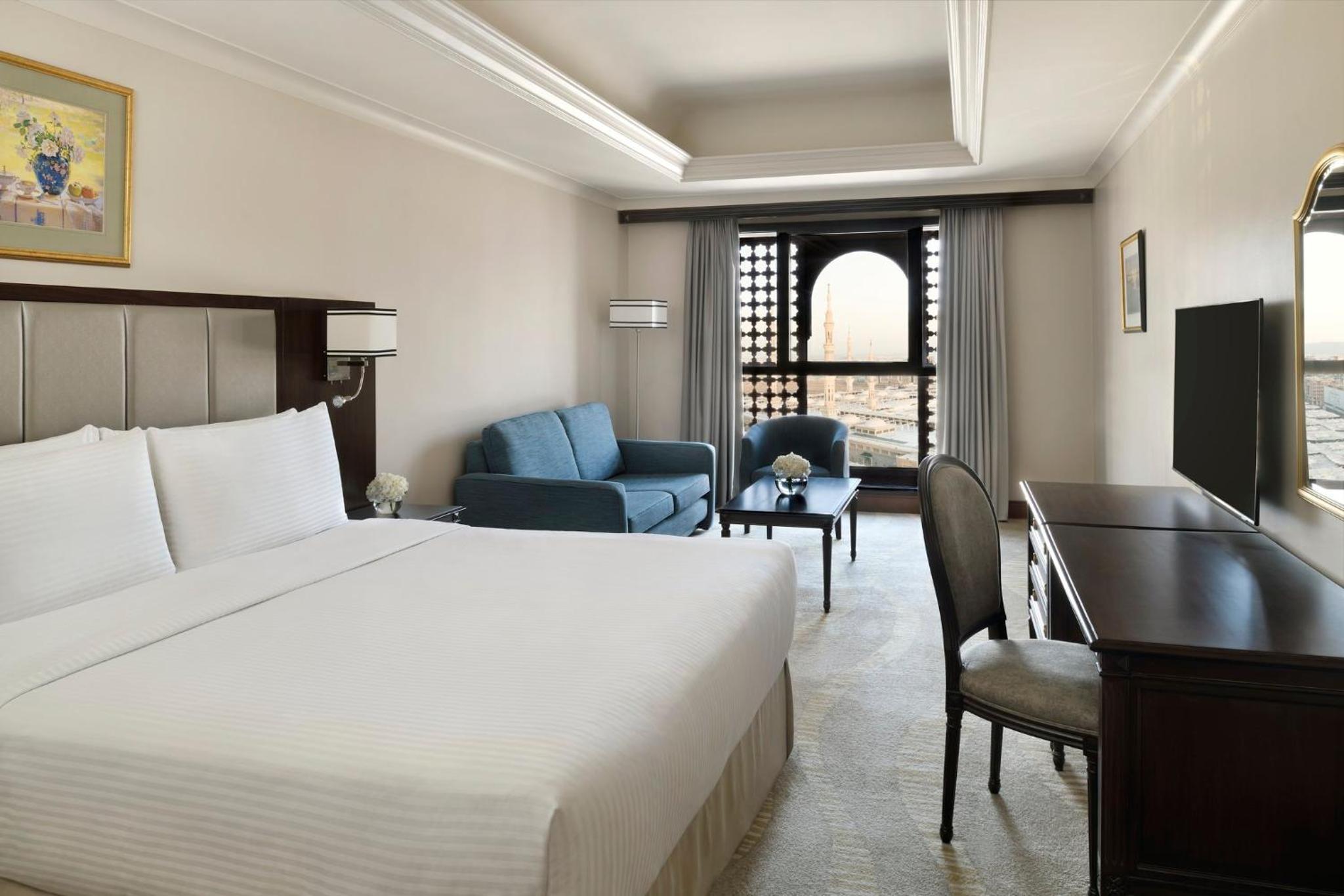 Deluxe King Room with Haram View  - Photo 1