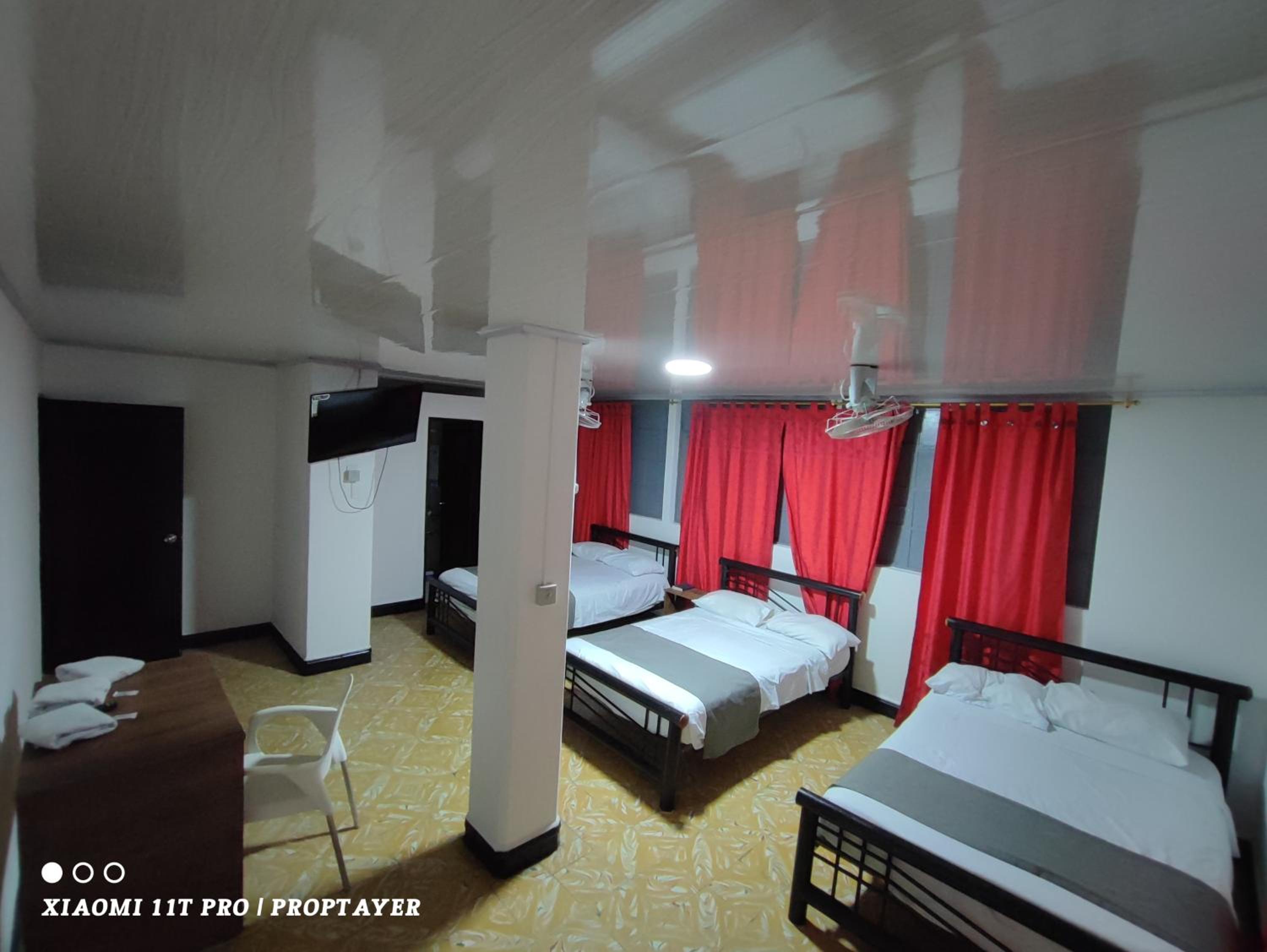 Basic Triple Room photo 2