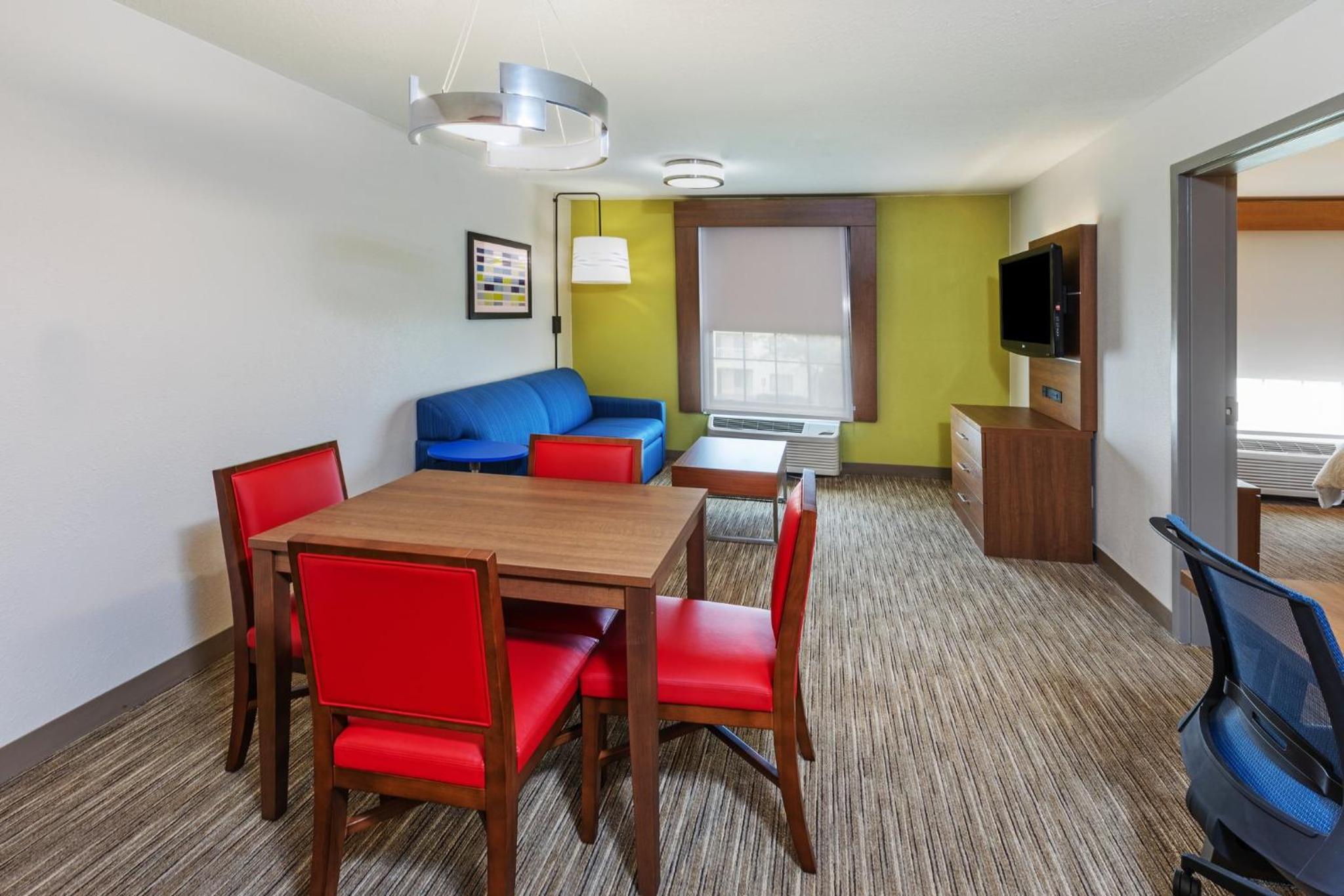 King Suite with Sofa Bed - Photo 15