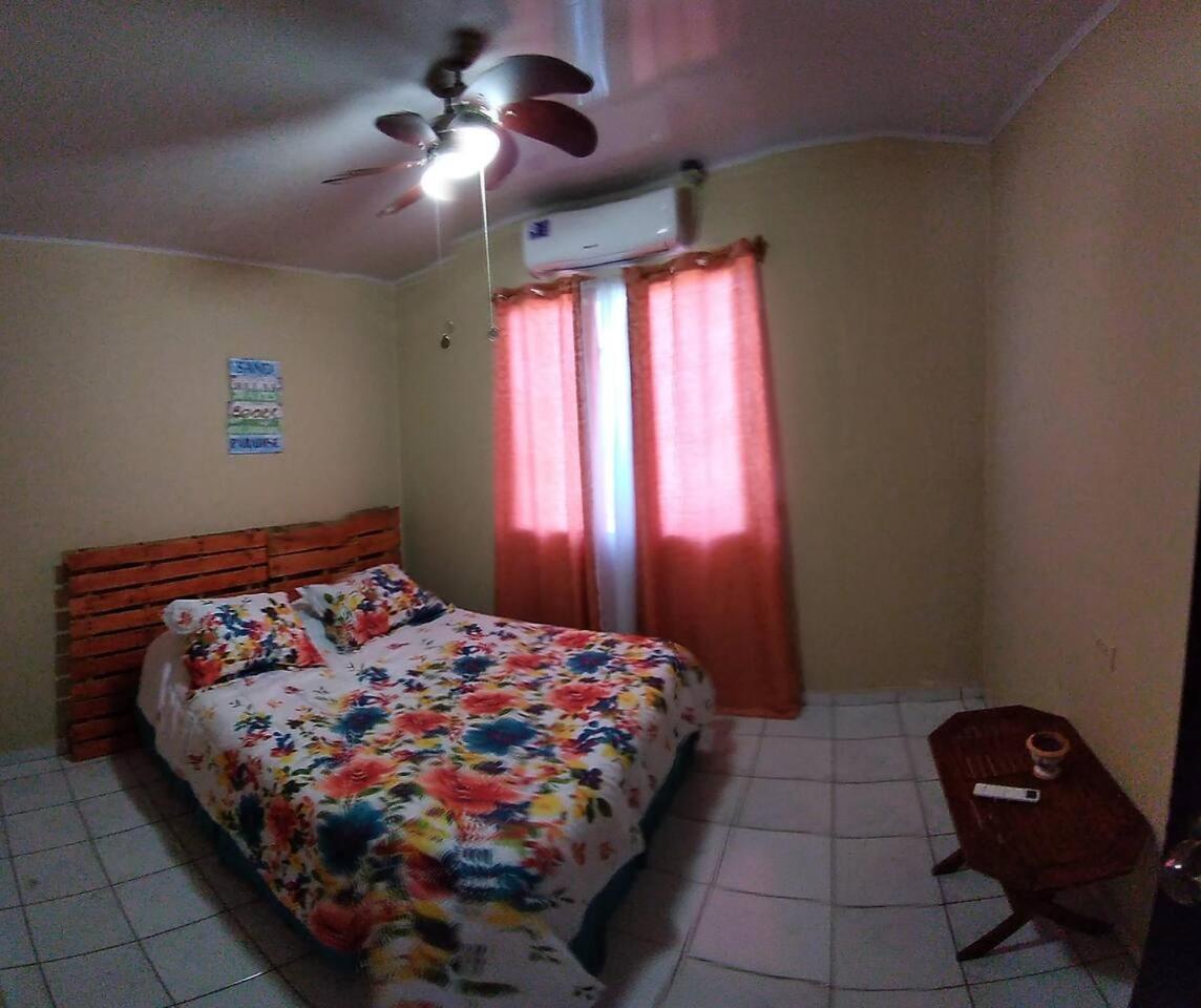 Family Room with Private Bathroom photo 1