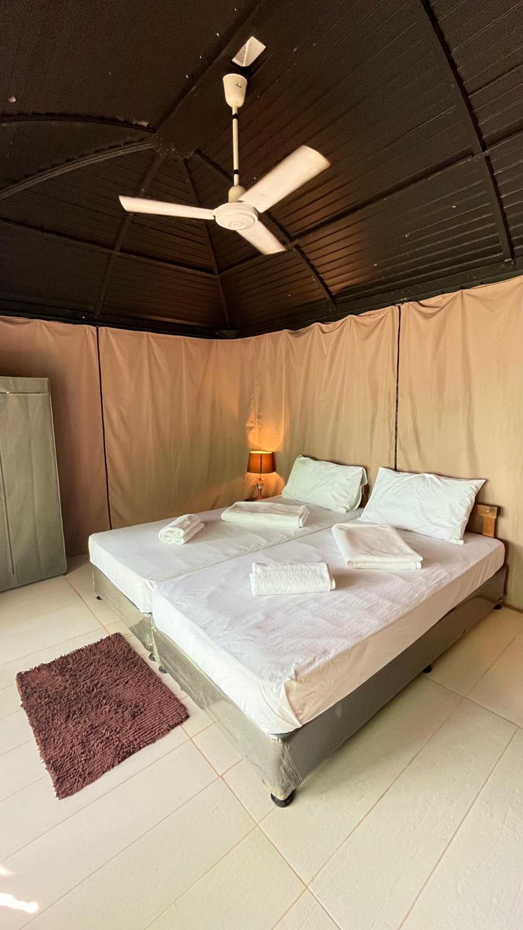 Deluxe Double Room with Sea View photo 3