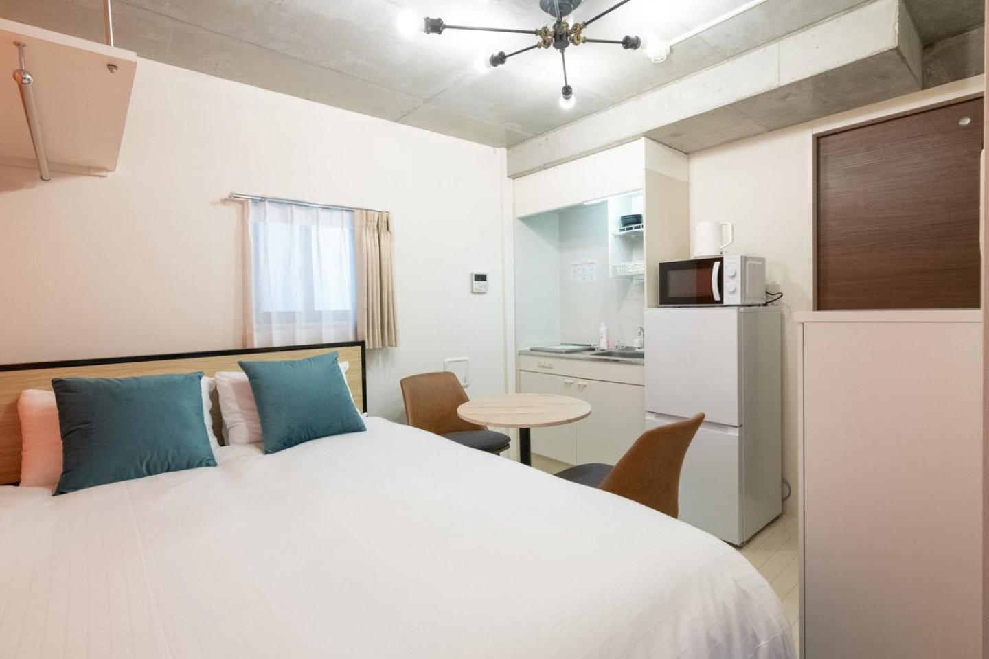 One-Bedroom Apartment photo 2