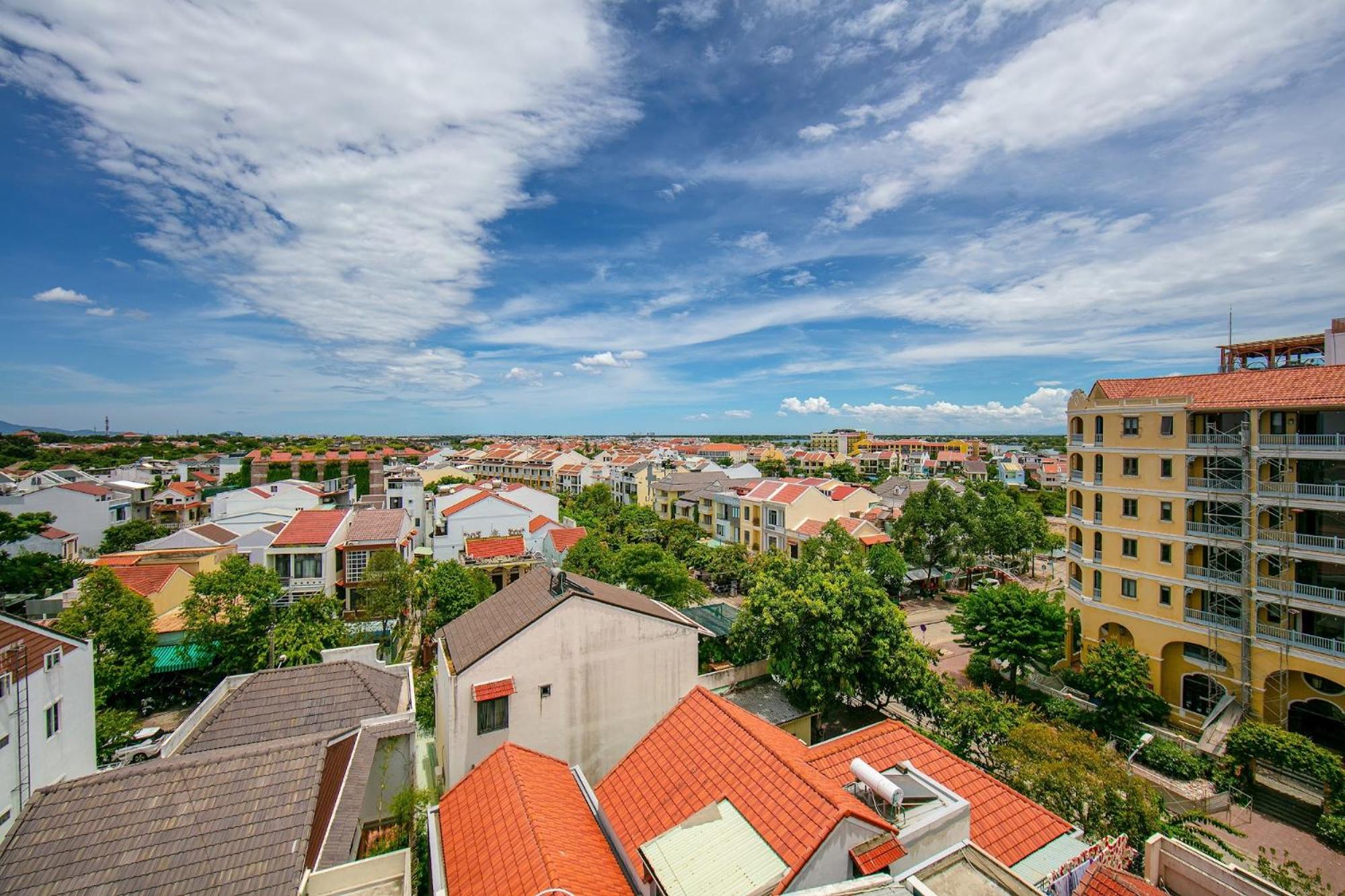 Deluxe Double/Twin Old Town View & Balcony - Photo 1