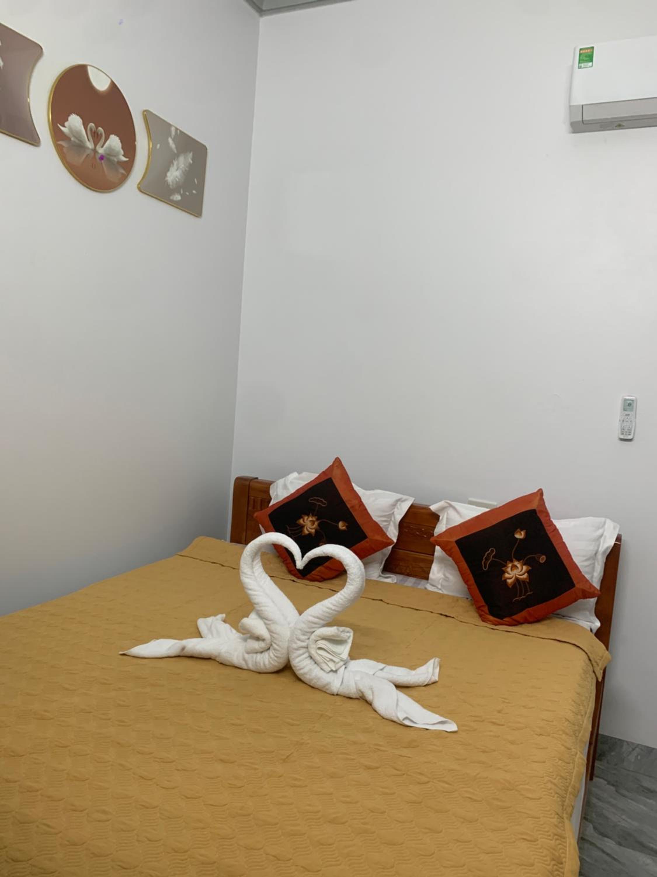 King Room with Two King Beds photo 2