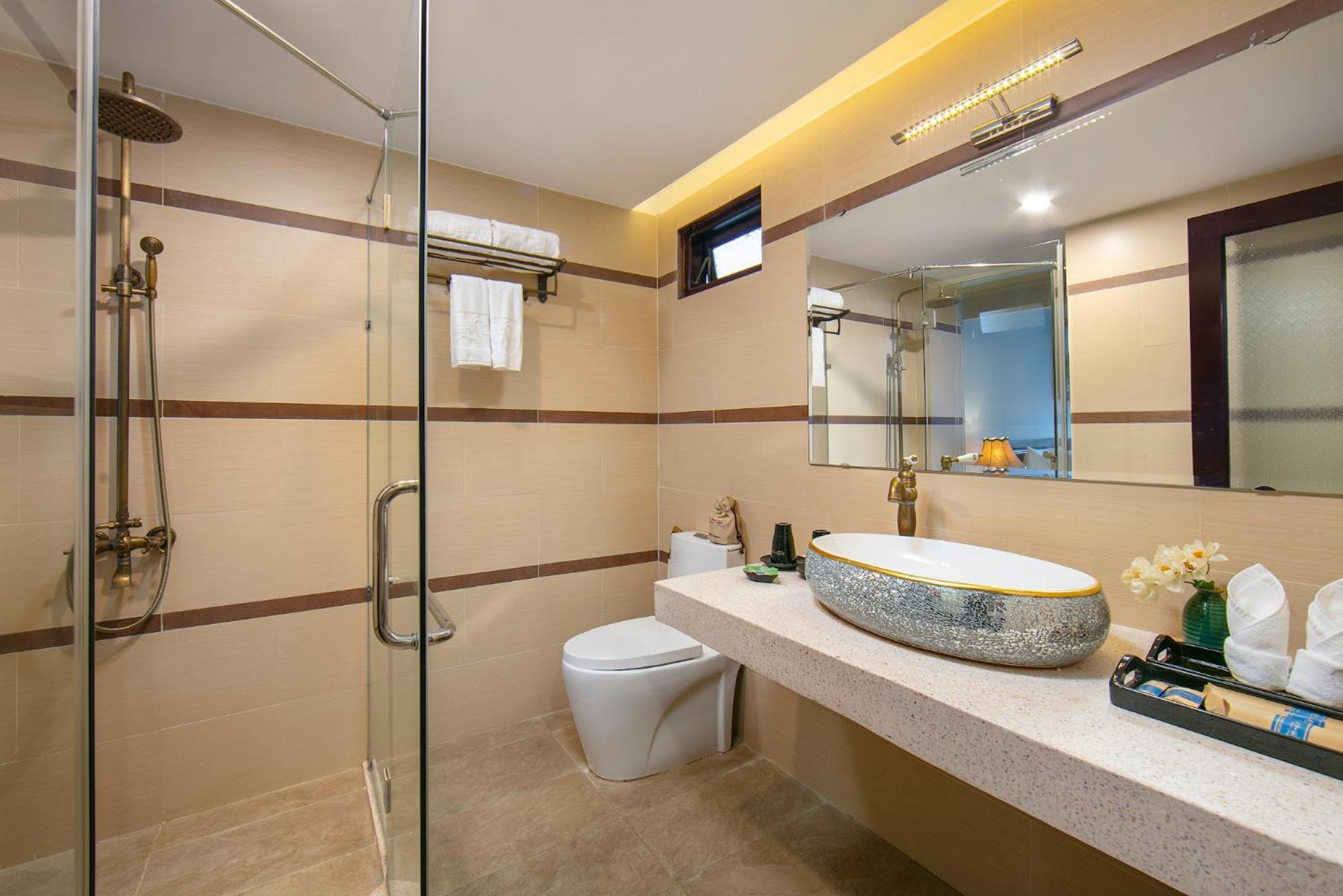 Deluxe Double/Twin Old Town View & Balcony - Photo 6