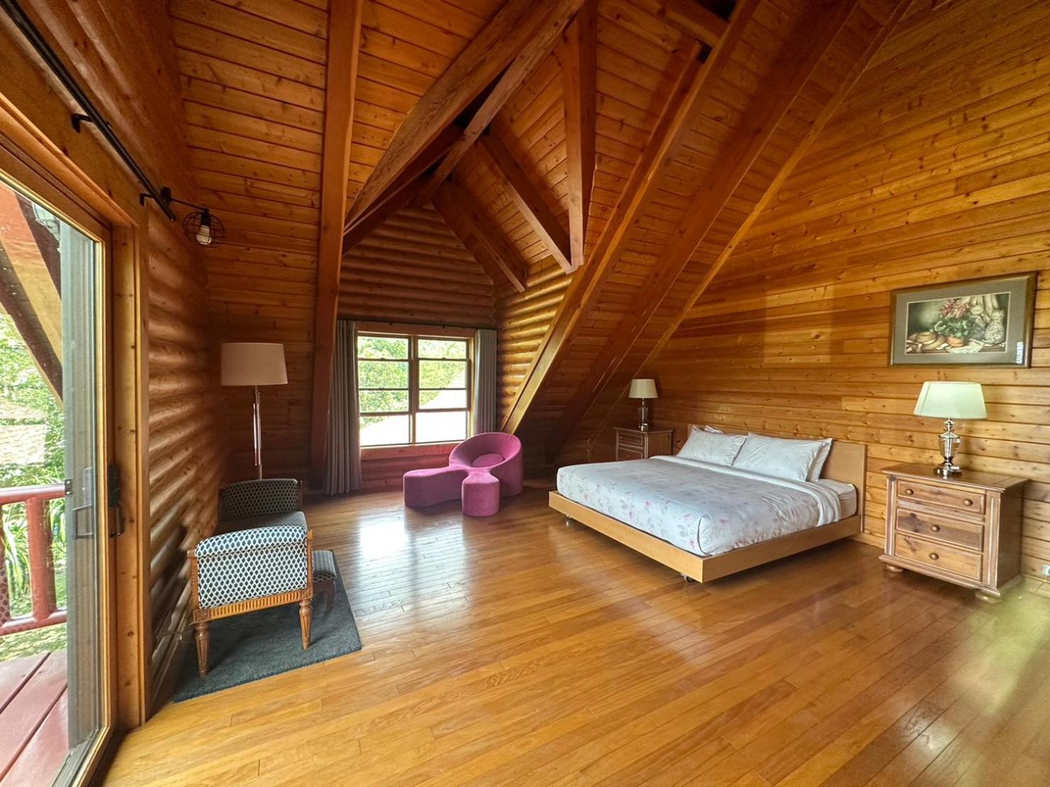 Superior Chalet photo 3
