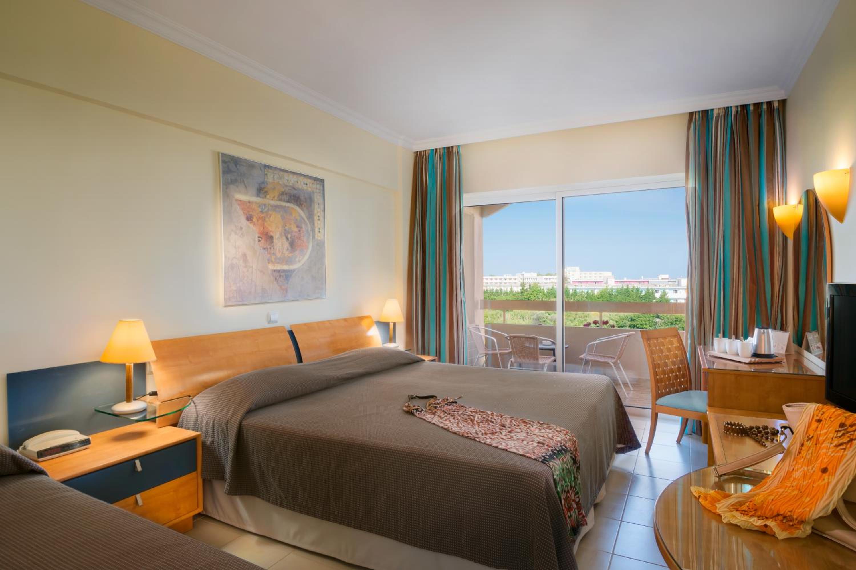 Superior Room with Garden View