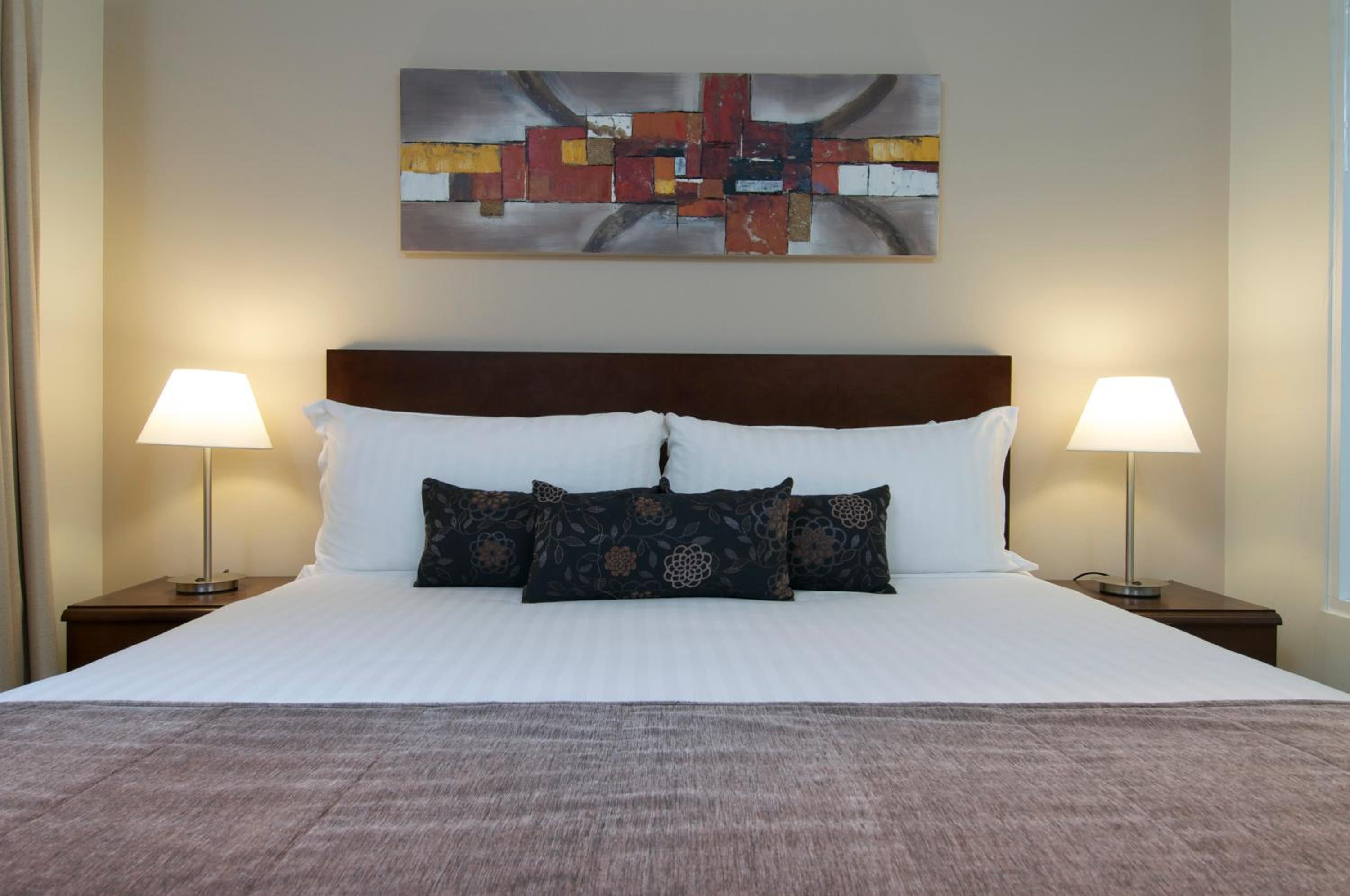 1 King Bed, 2 Twin Beds, Grand 2 Bedroom Apartment, Non-Smoking photo 3