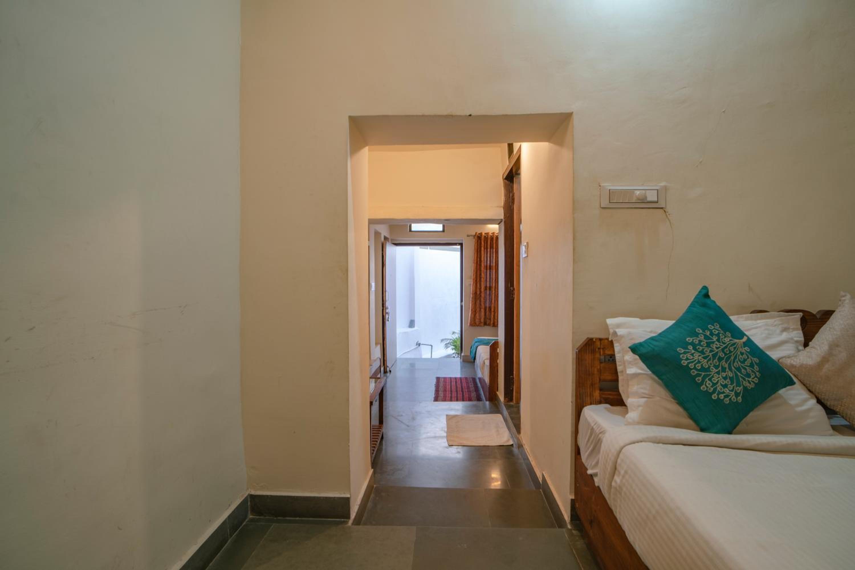 Family Room - Photo 3