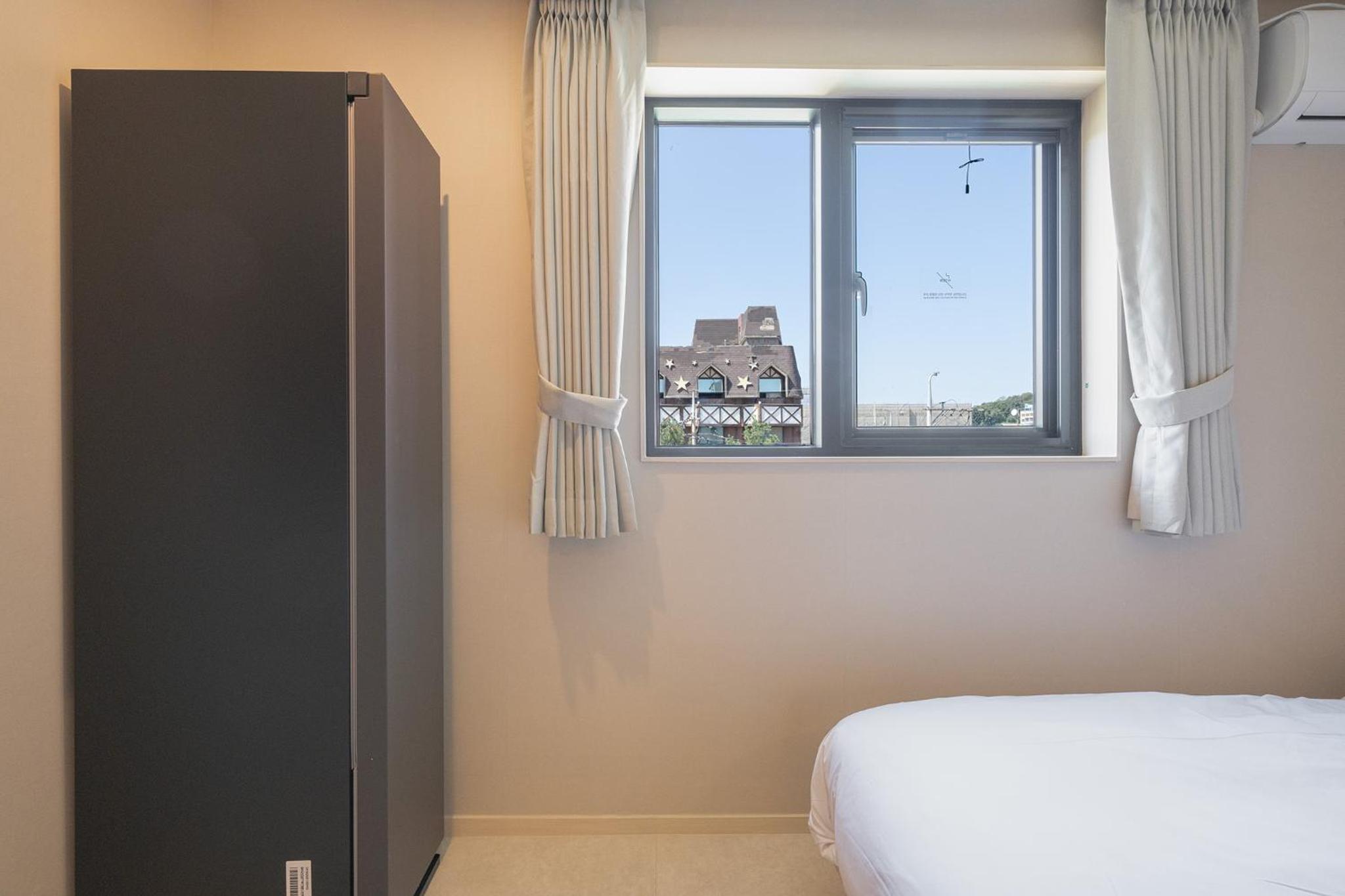 Business Deluxe Double Room - Photo 4