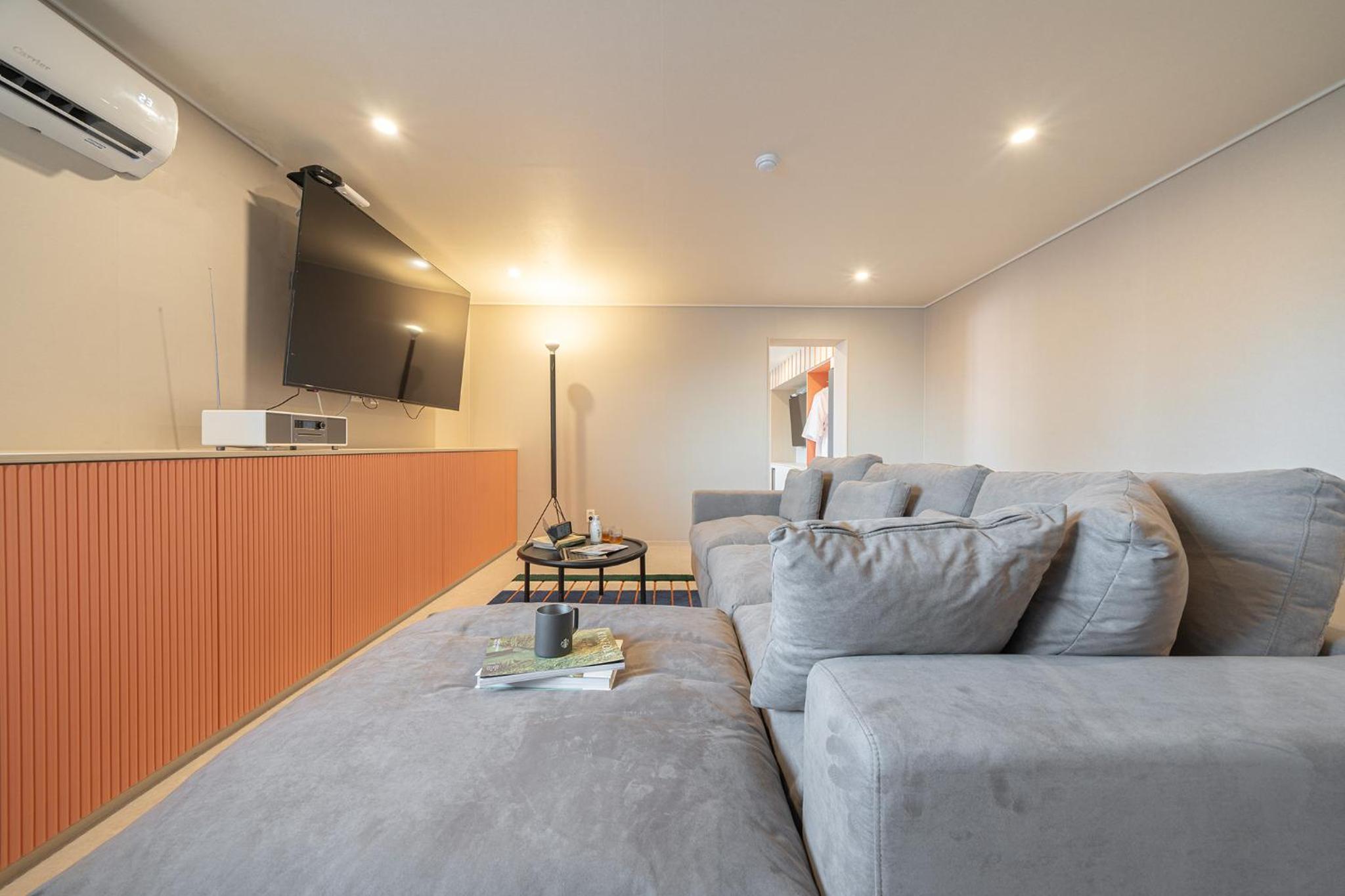 Penthouse Suite - Photo 47