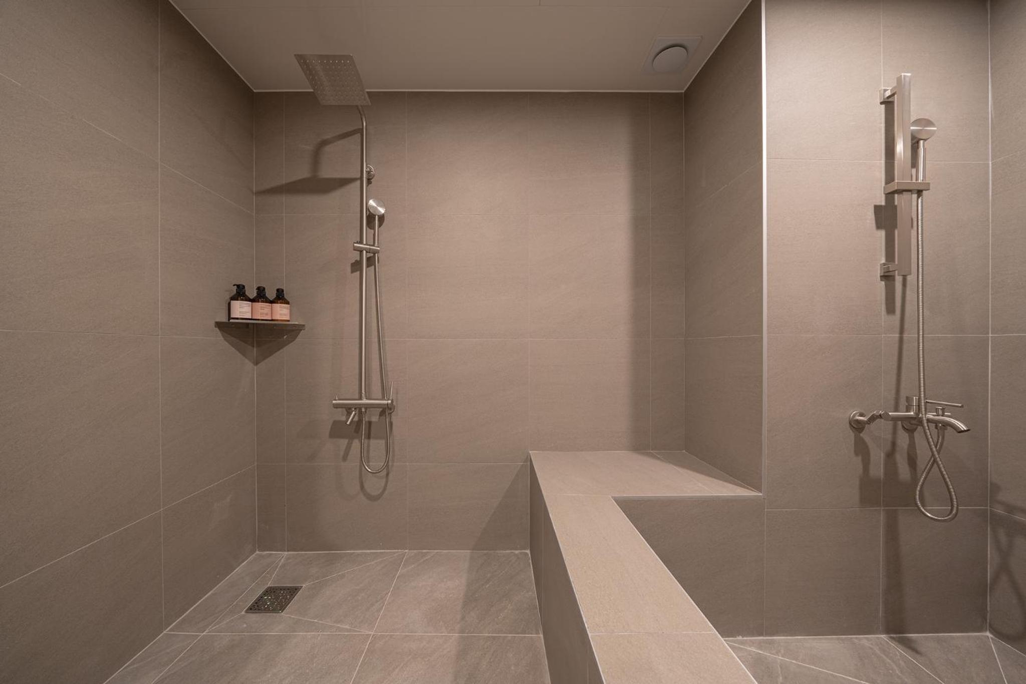 Penthouse Suite - Photo 30