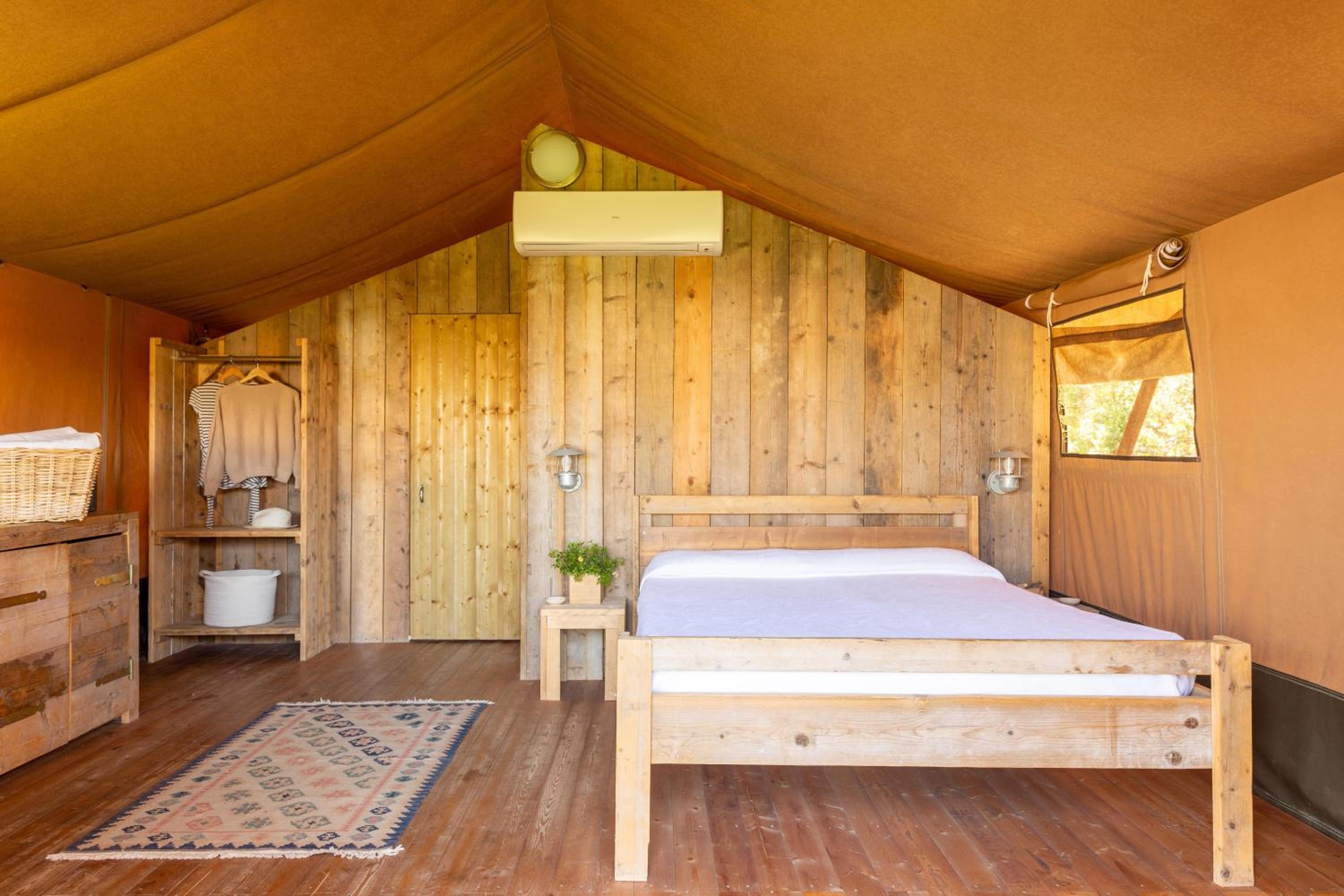 Tent photo 3
