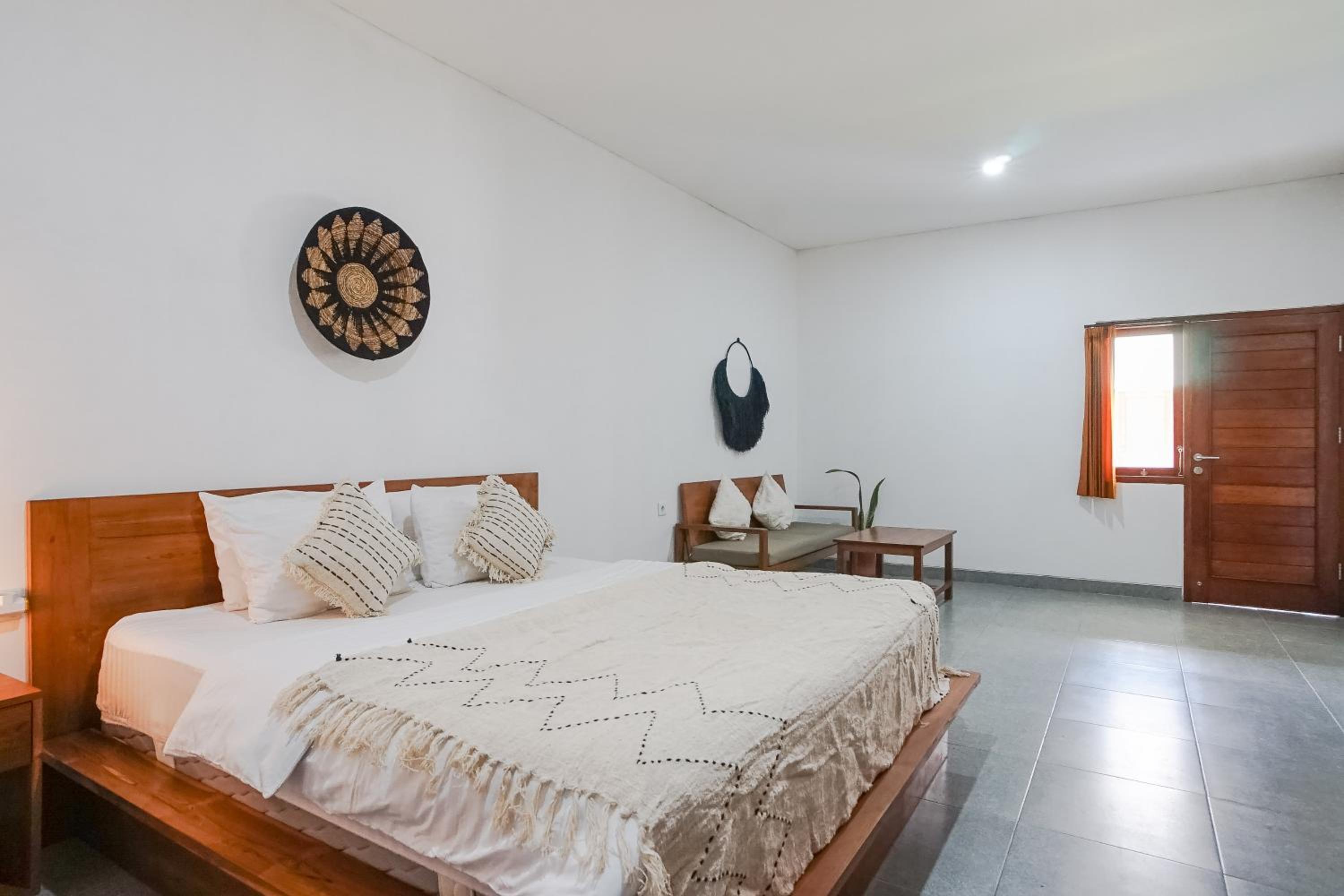Deluxe Double Room - Photo 18