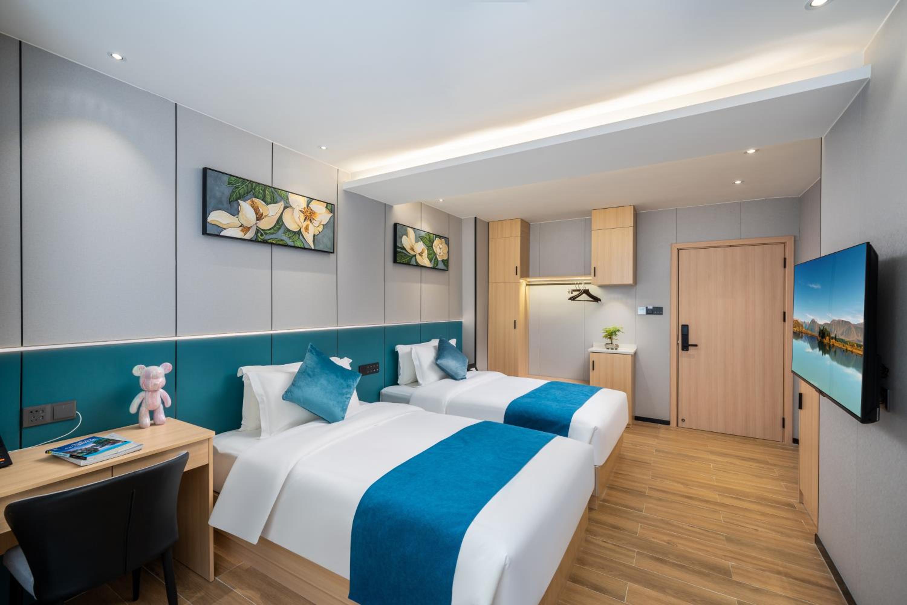 Executive Double Room with Two Double Beds photo 1