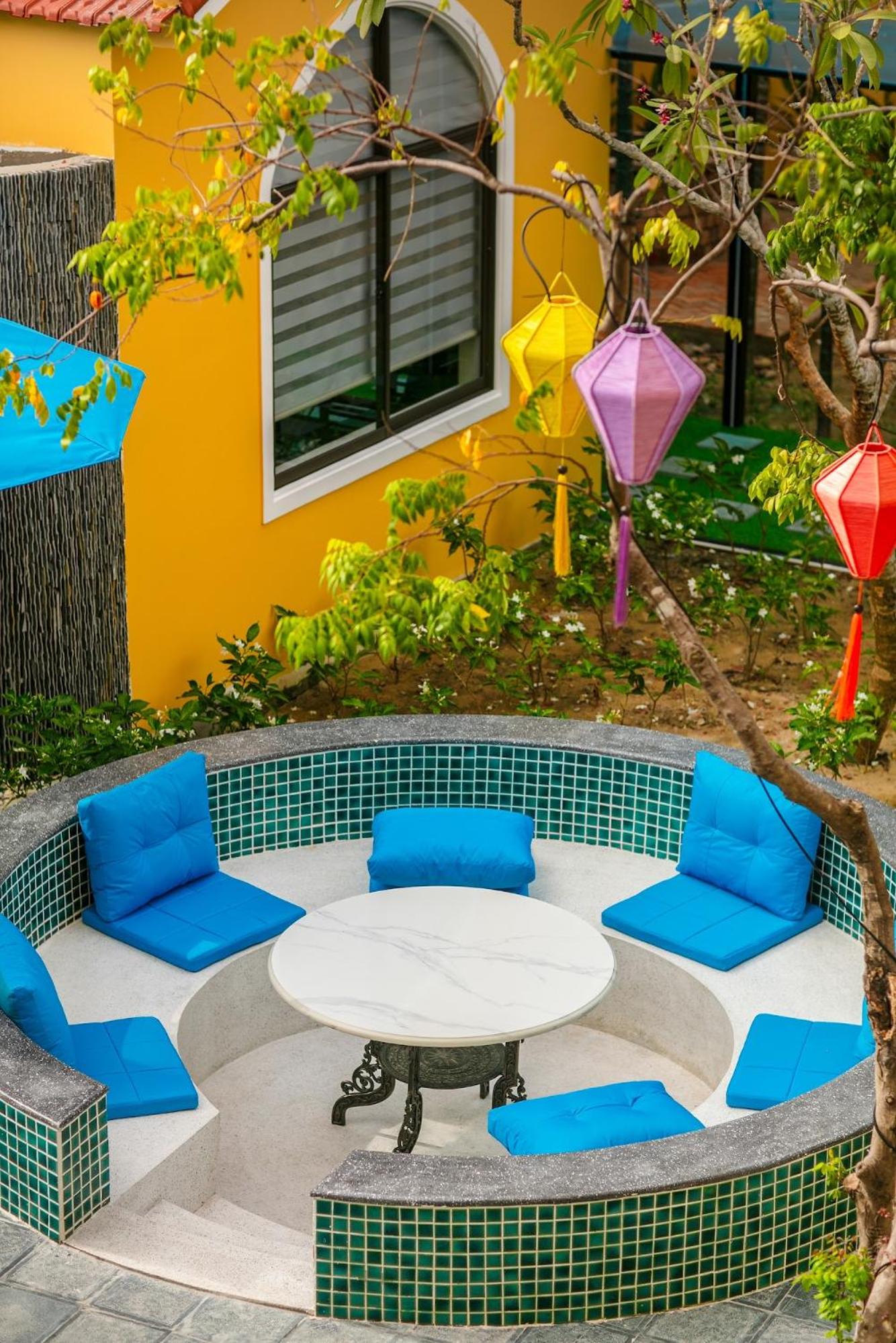 Trendy Double/Twin Room With Pool View & Balcony - Photo 14