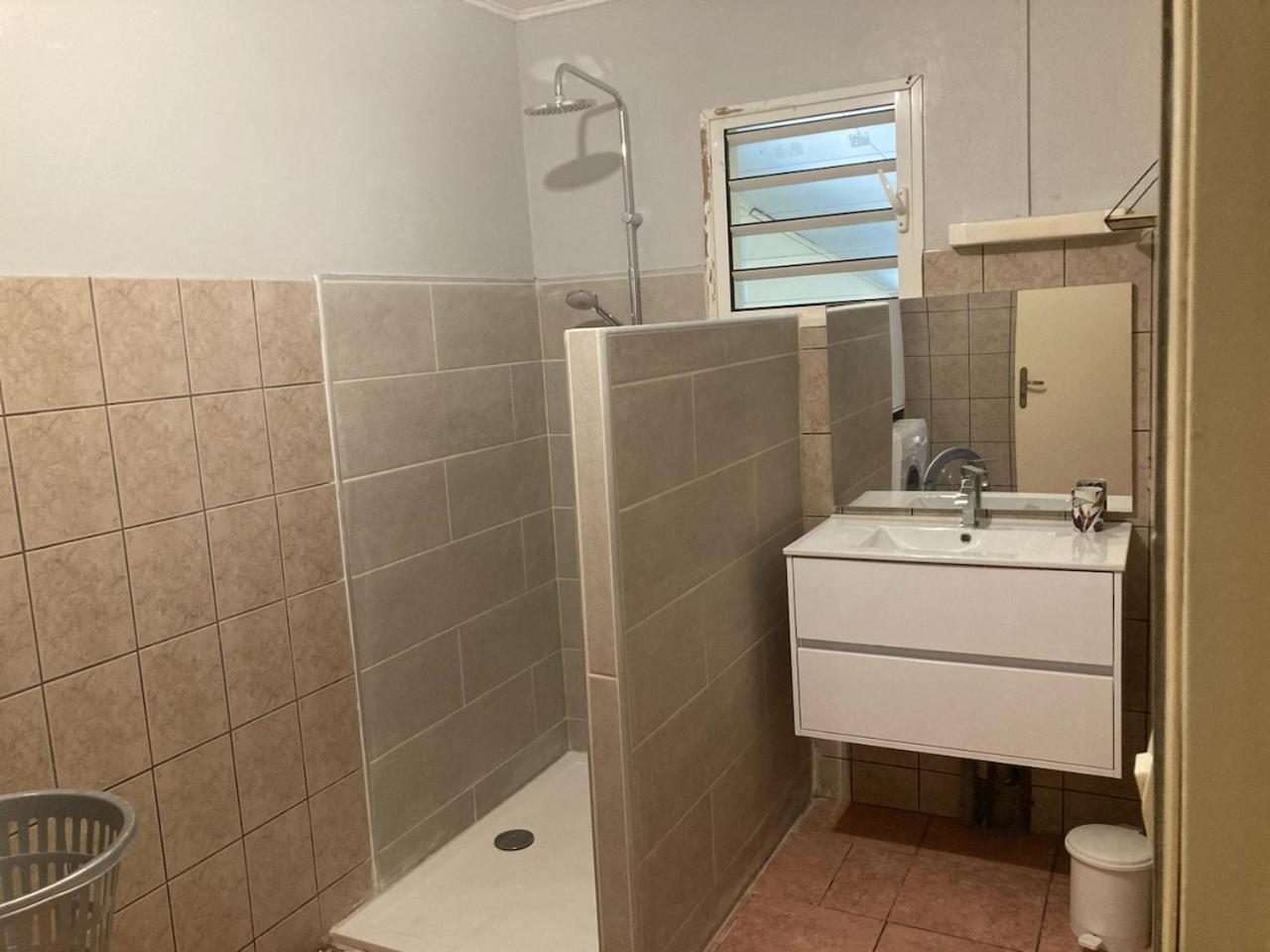 One-Bedroom House photo 3