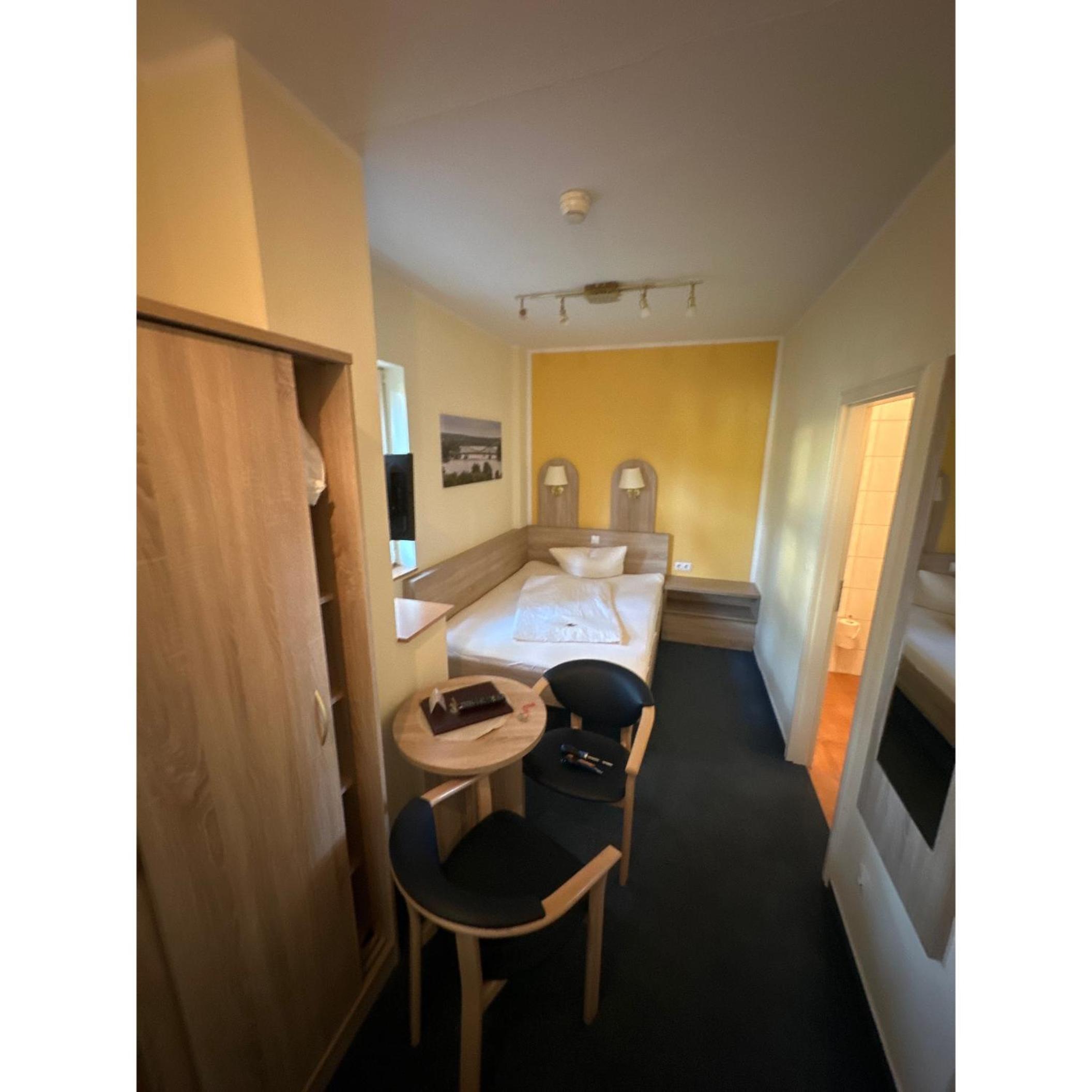 Single Room photo 1