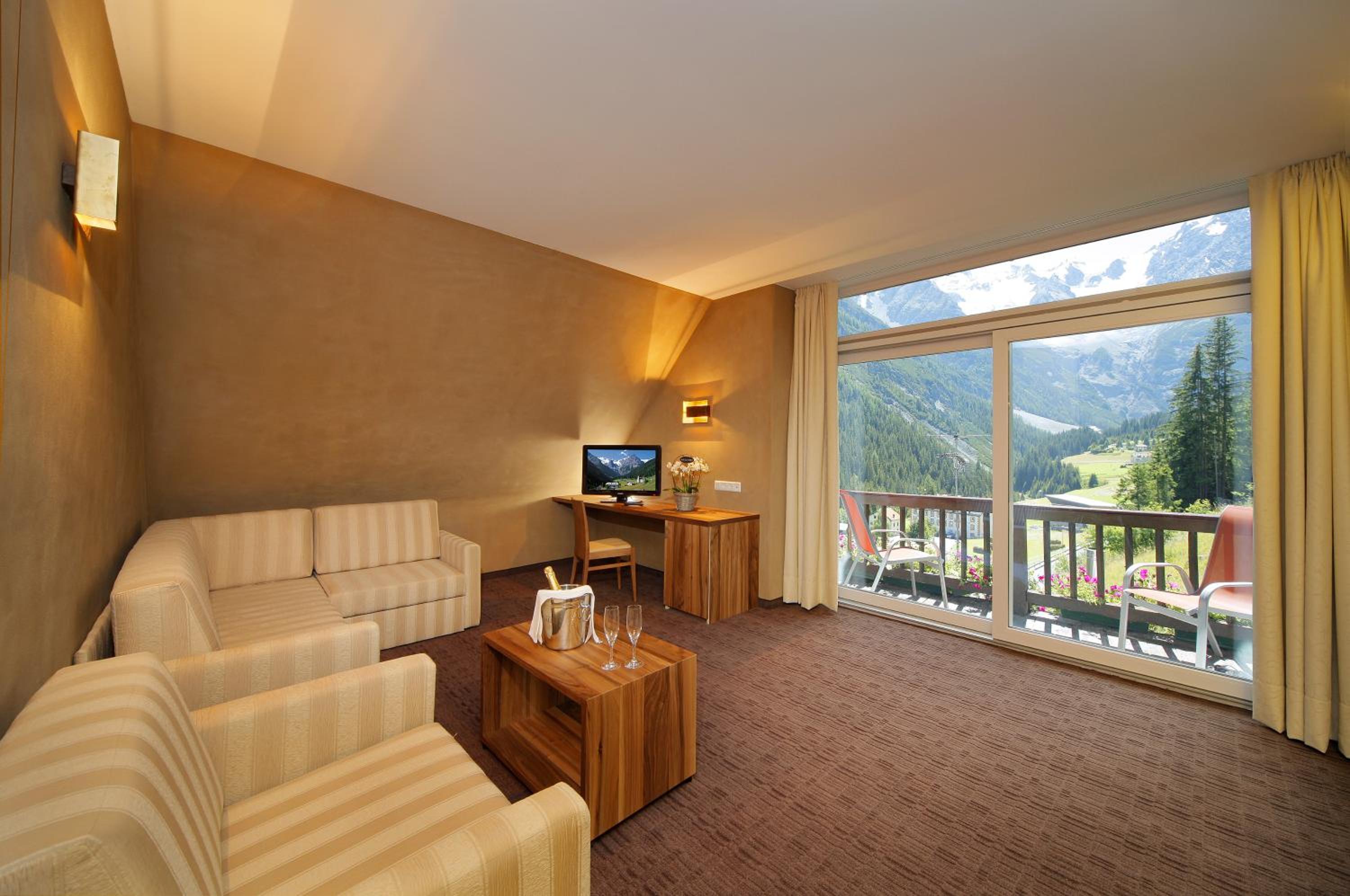 Superior Suite