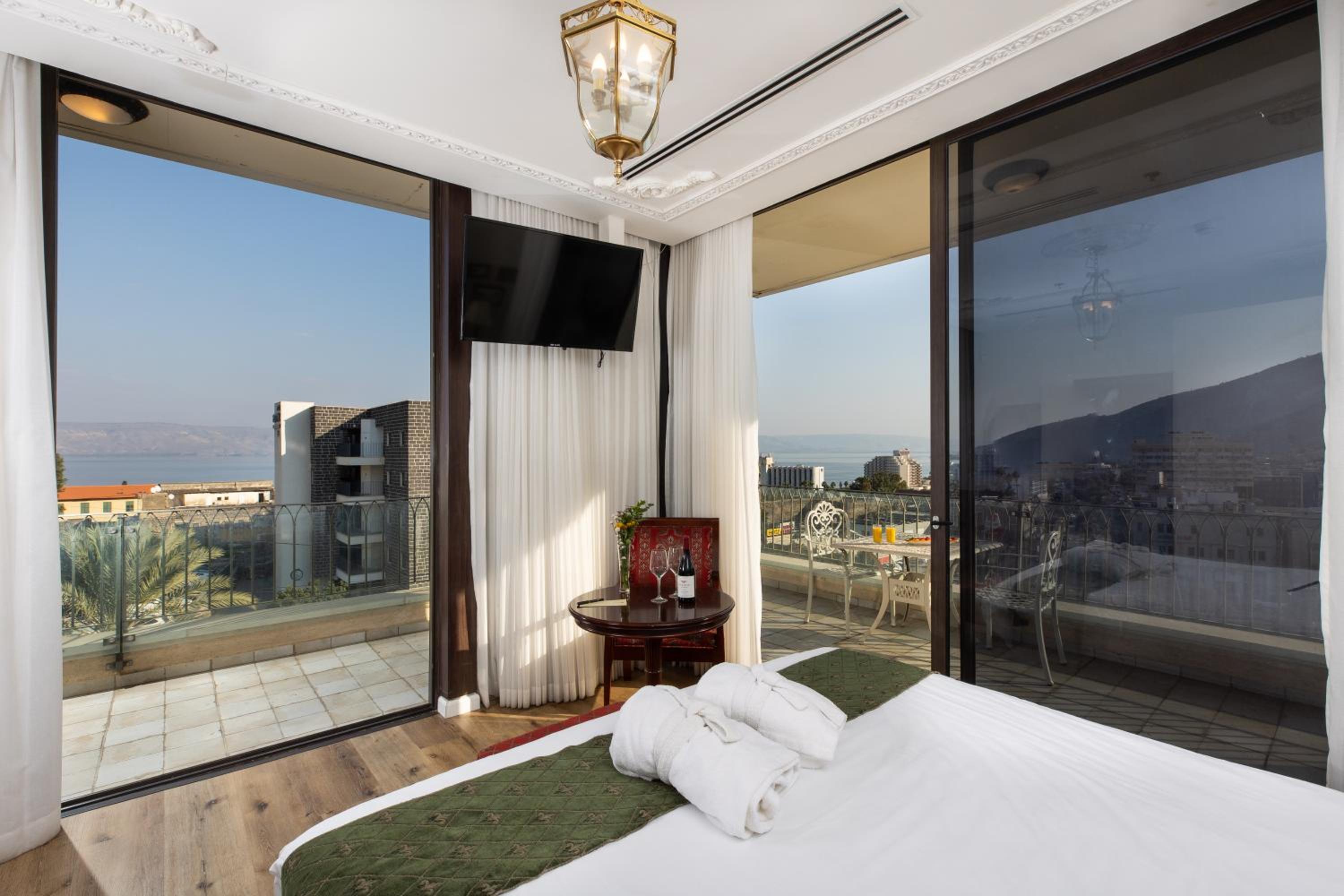 Executive Superior Balcony photo 1