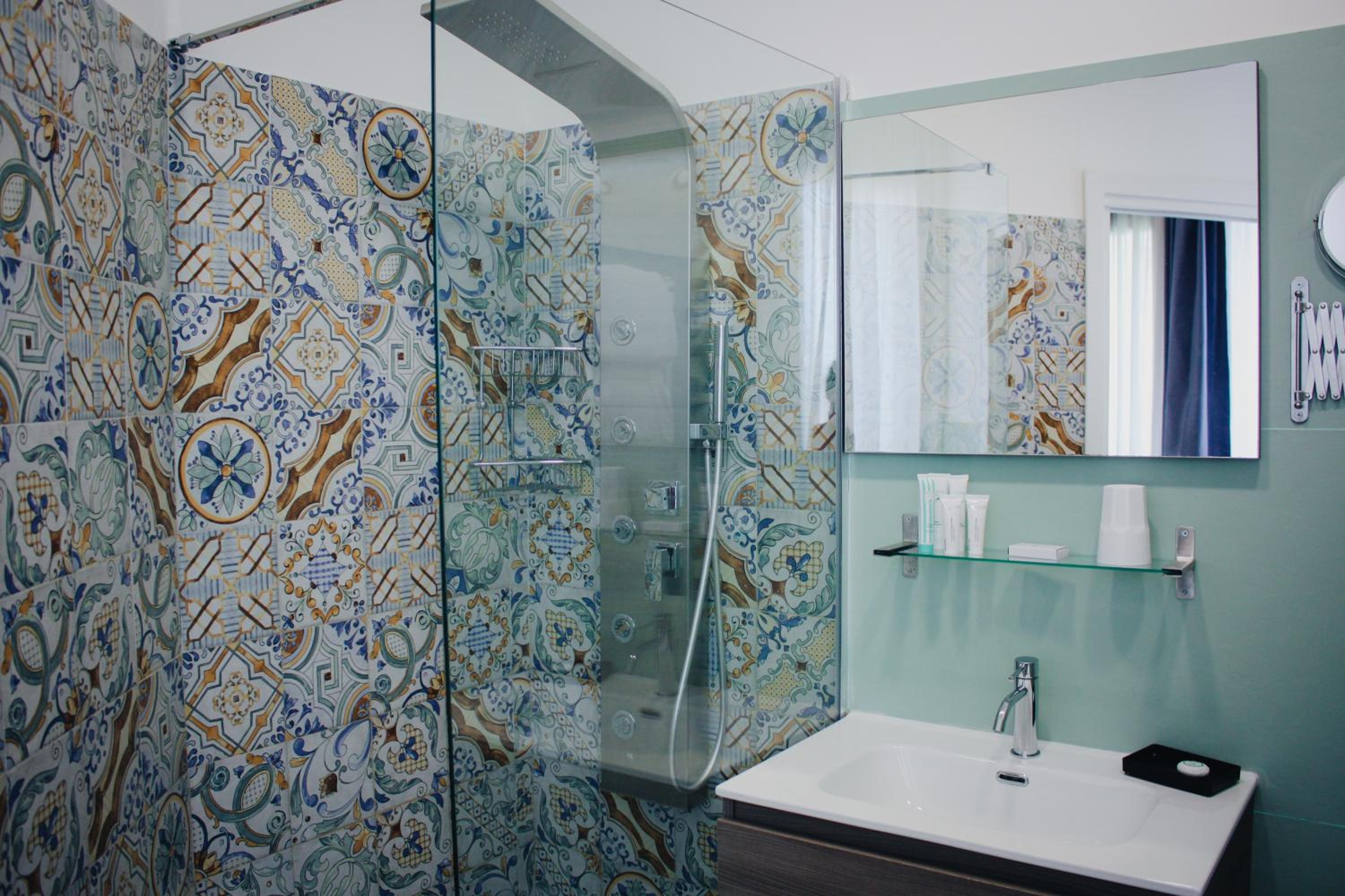 Superior Double Room - Photo 10