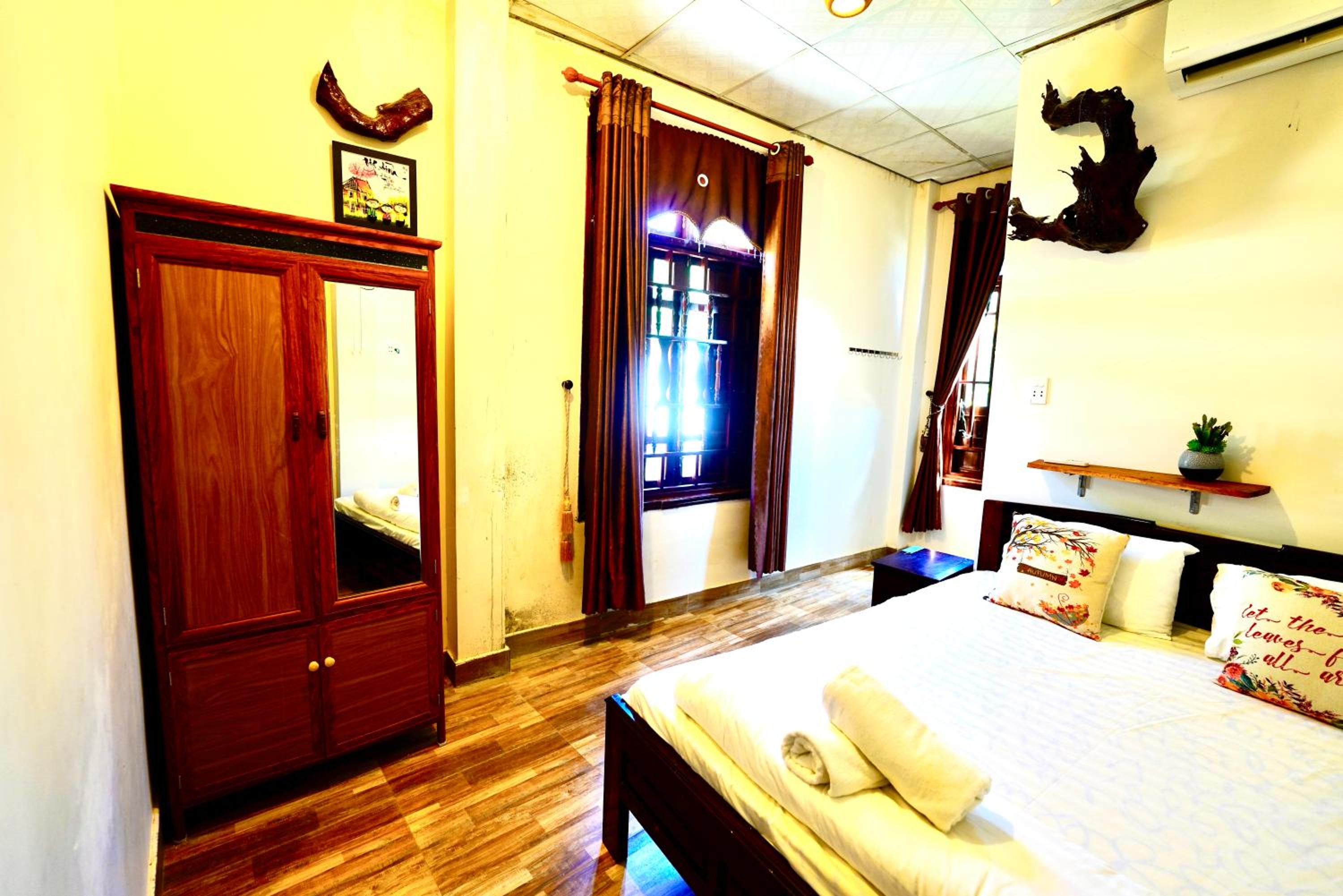 Deluxe Room (2 Adults + 1 Child) photo 1