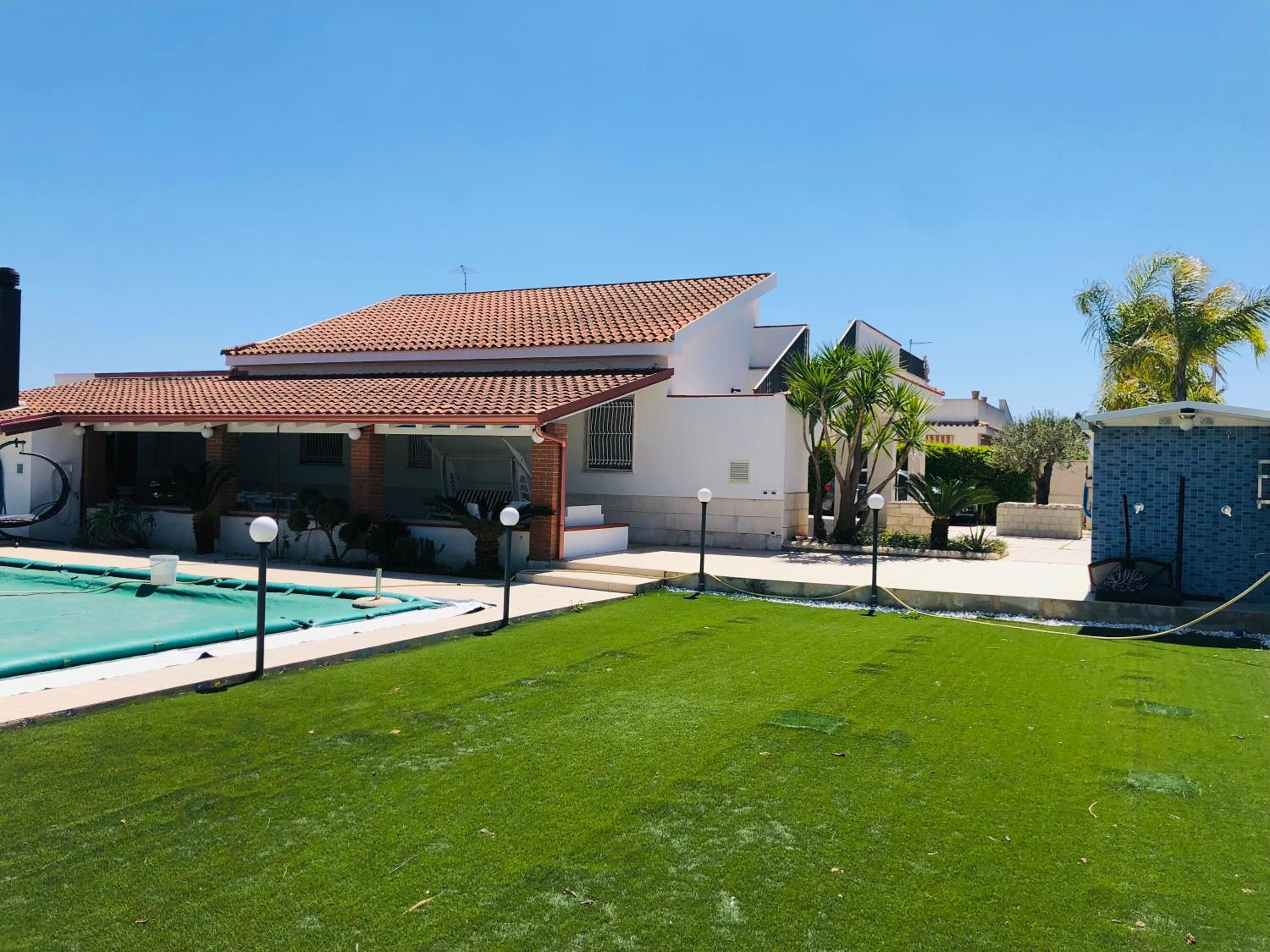 Villa photo 3