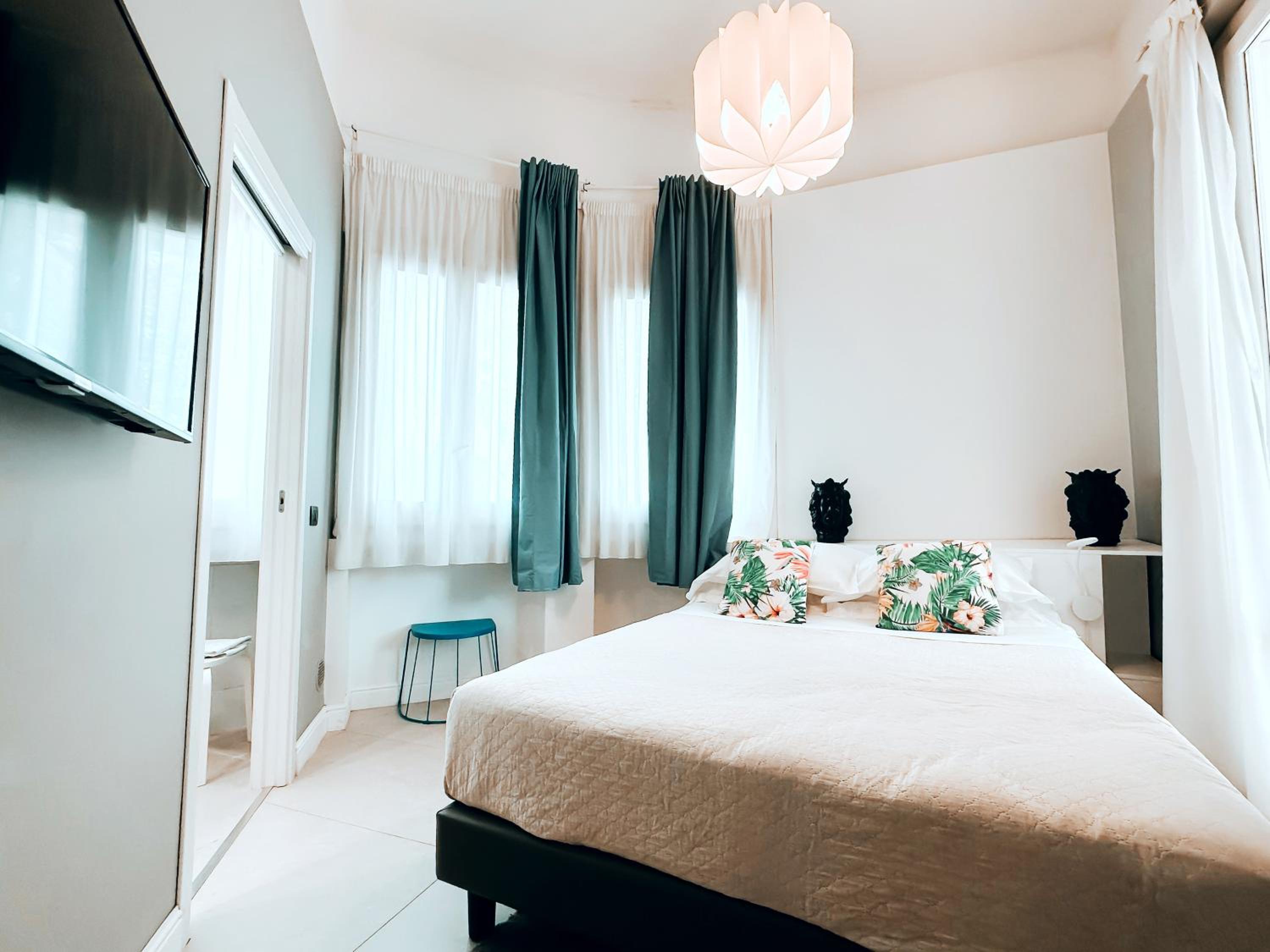 Superior Double Room - Photo 8