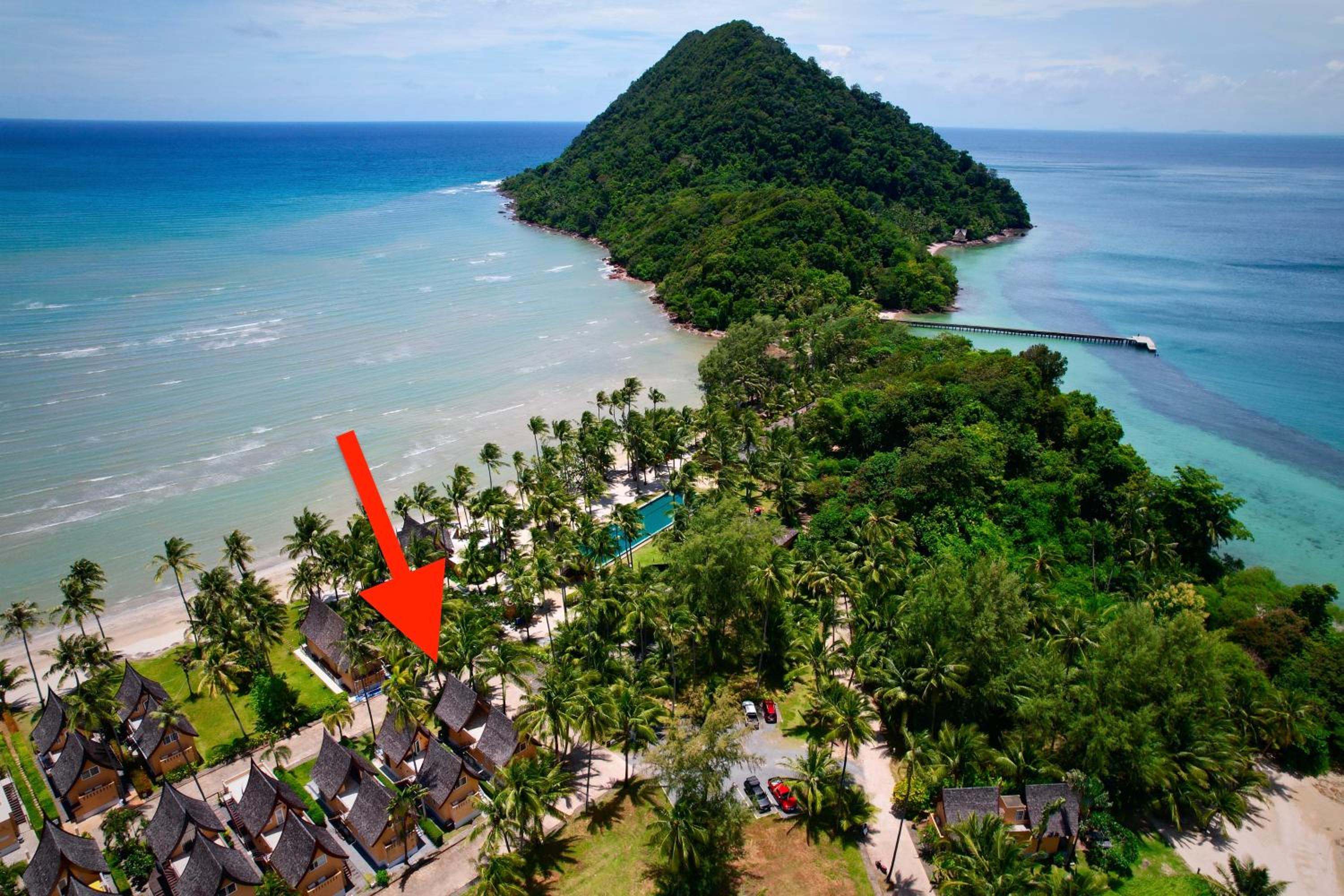 Three-Bedroom Villa with Sea View  - Photo 3