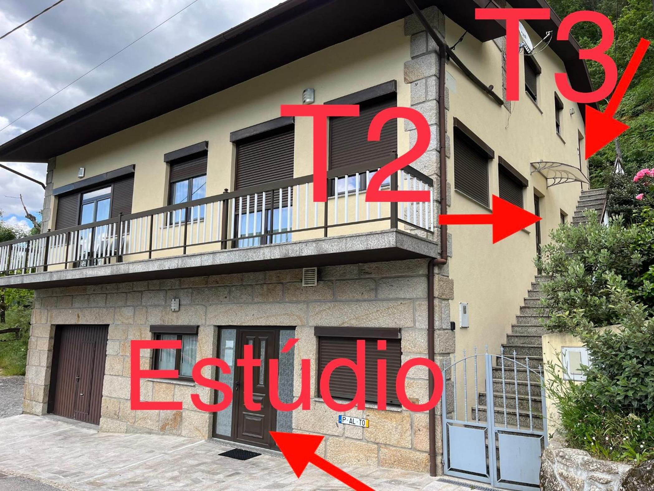 Two-Bedroom Apartment with Terrace photo 2