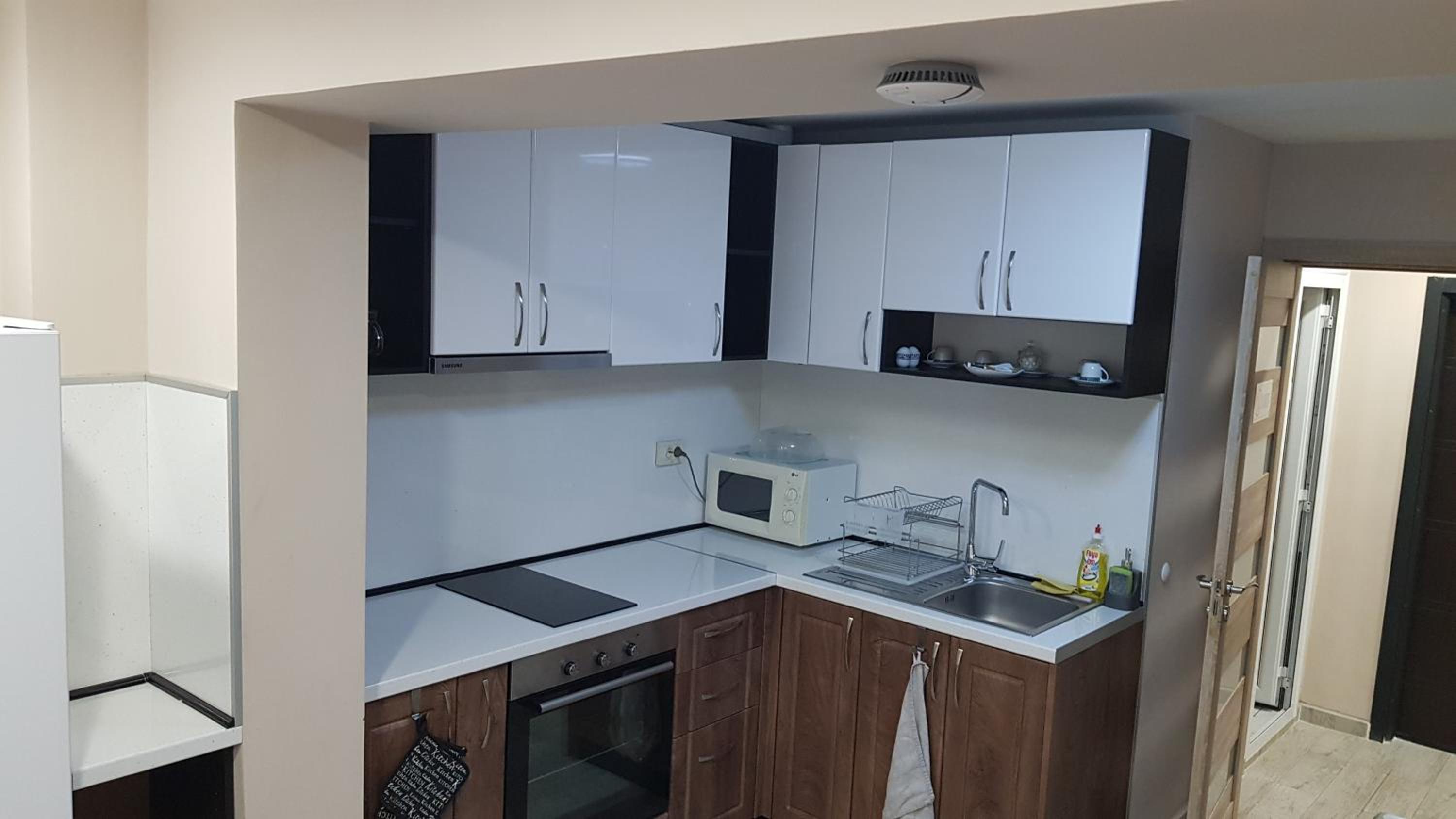 One-Bedroom Apartment - Photo 13