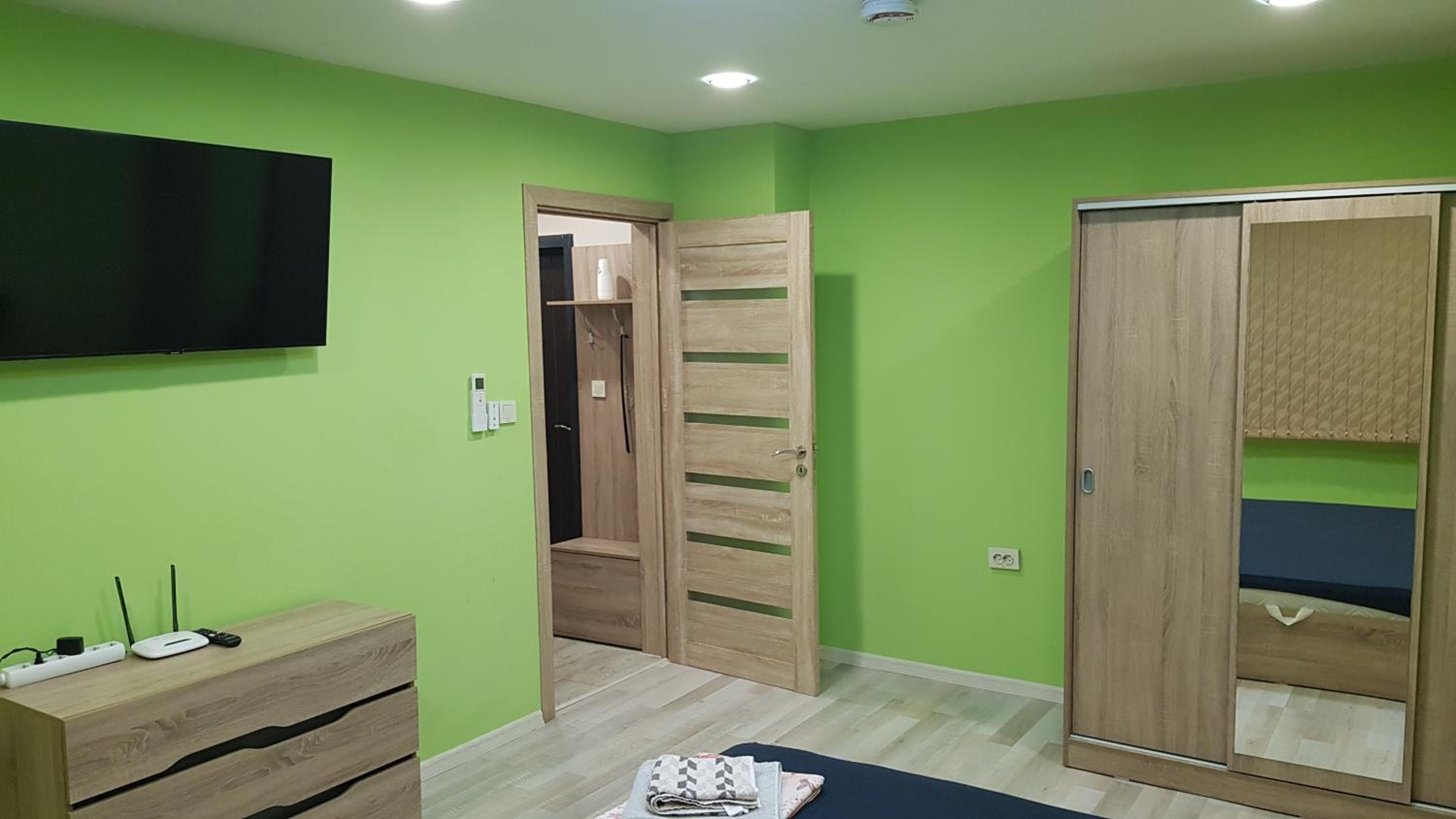 One-Bedroom Apartment - Photo 25
