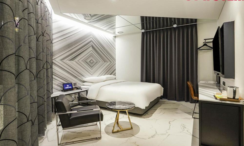 Superior Double Room - Photo 3